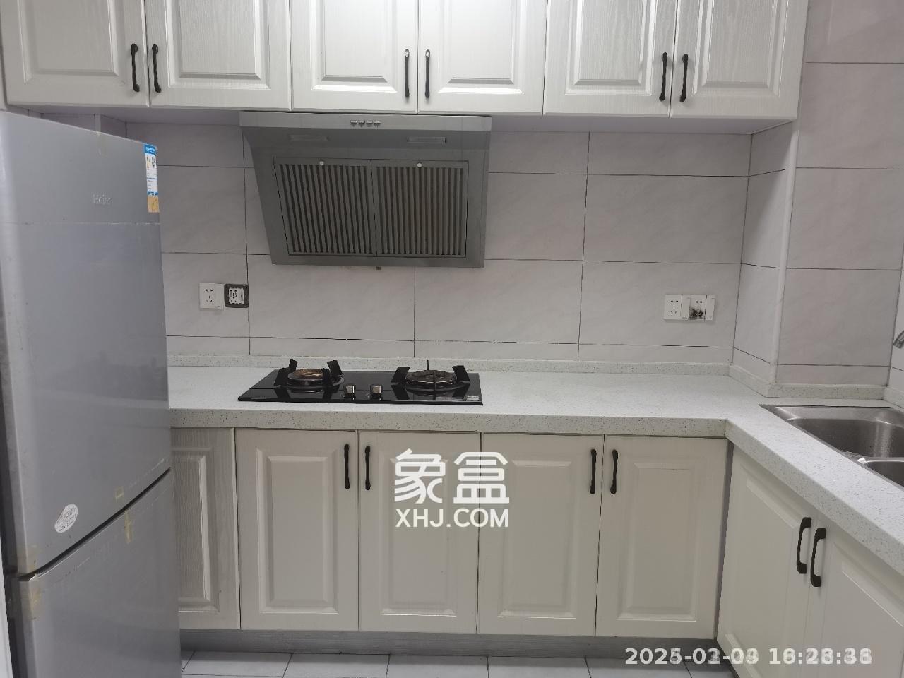 金鹰玖珑山 3室2厅2卫 2500.0元/月 金鹰玖珑山 3室2厅2卫 2500.0元/月室内图