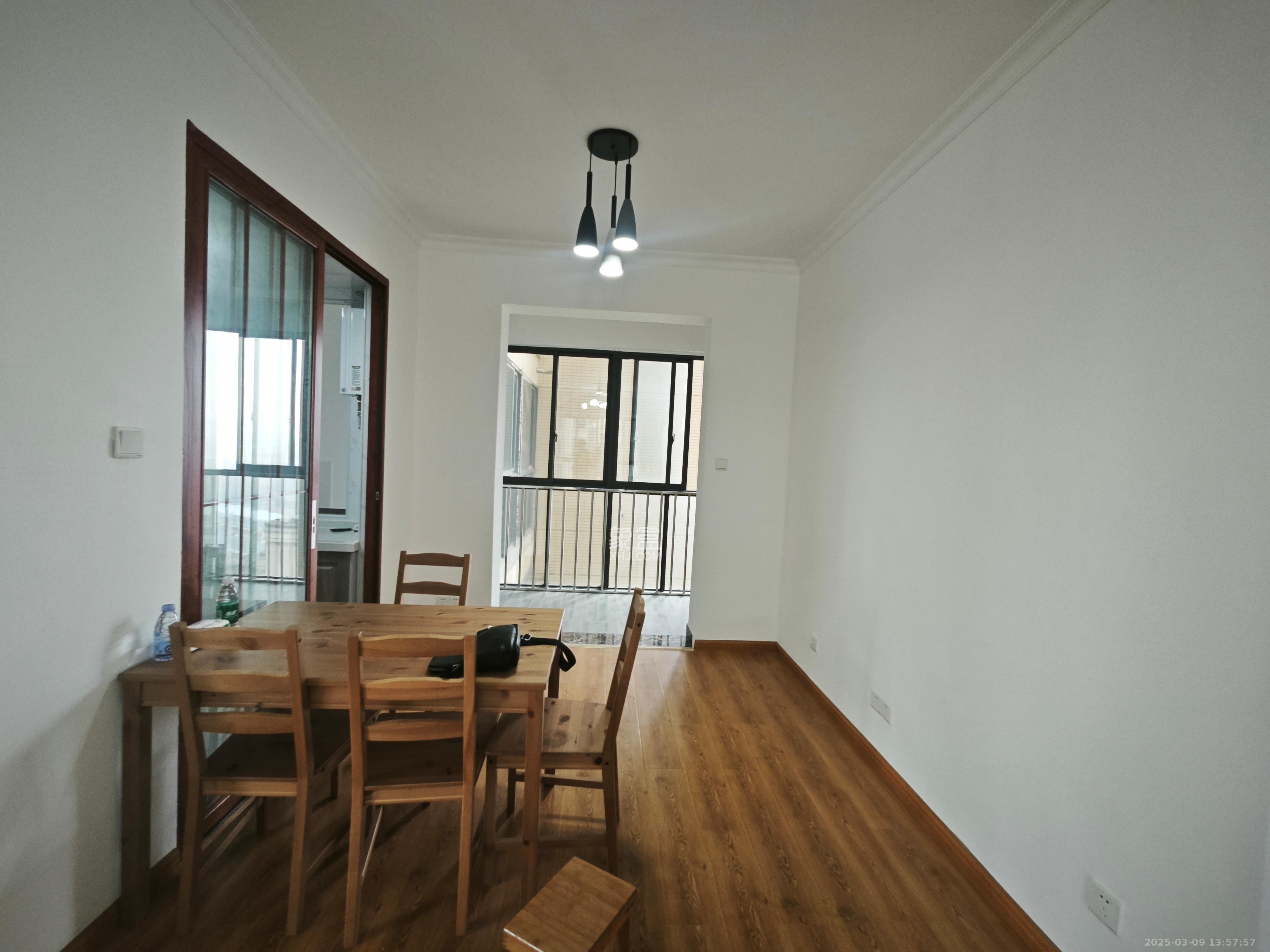 碧桂园南城首府(东宸林海) 4室2厅2卫 2300.0元/月 碧桂园南城首府(东宸林海) 4室2厅2卫 2300.0元/月室内图