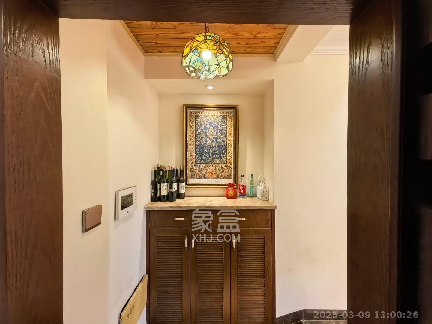 南庭城果 3室2厅1卫 2600.0元/月 南庭城果 3室2厅1卫 2600.0元/月室内图