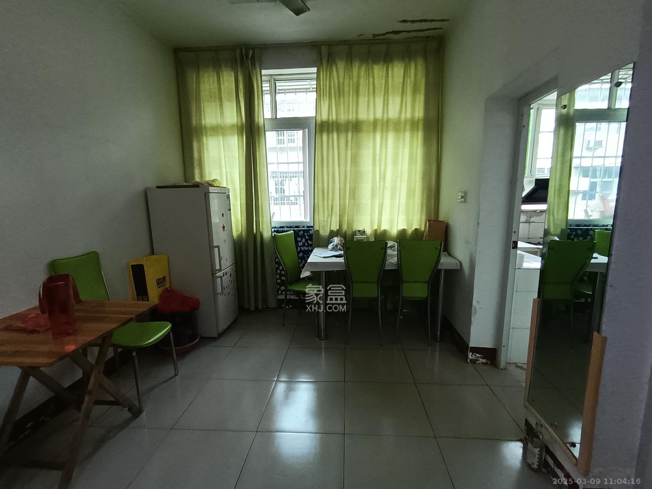 金科园  2室1厅1卫    2500.0元/月 金科园  2室1厅1卫    2500.0元/月室内图