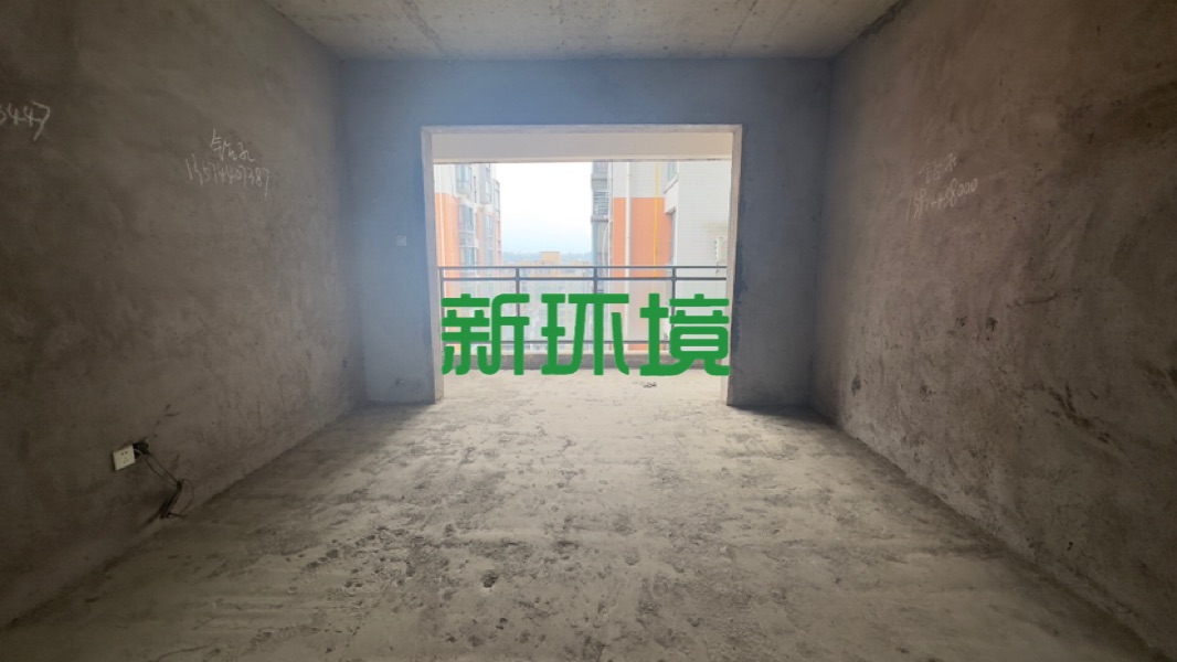 月亮湾三期 3室2厅2卫 55.8万 月亮湾三期 3室2厅2卫 55.8万客厅