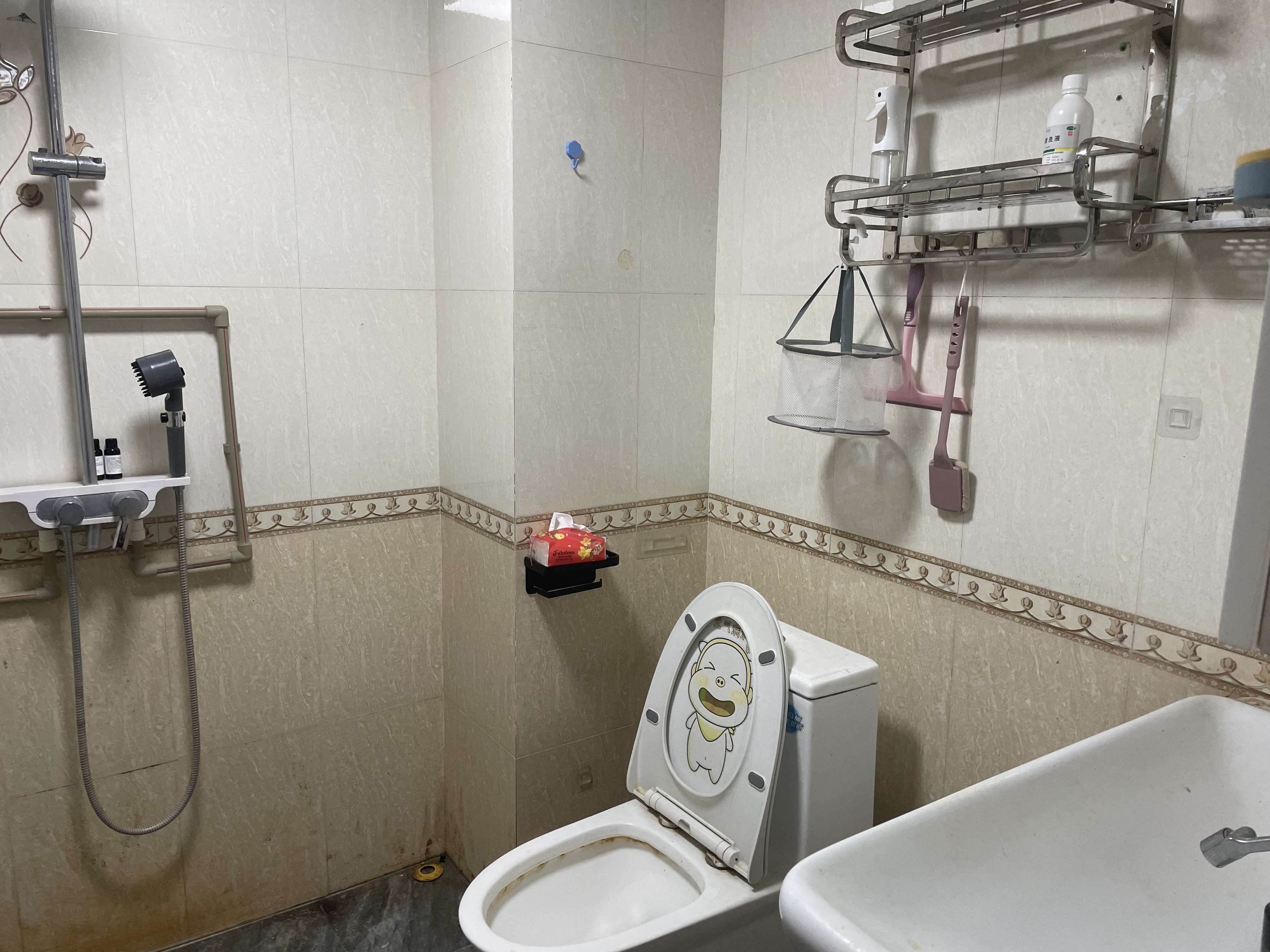 嘉汇广场 2室2厅1卫 1800.0元/月 嘉汇广场 2室2厅1卫 1800.0元/月室内图