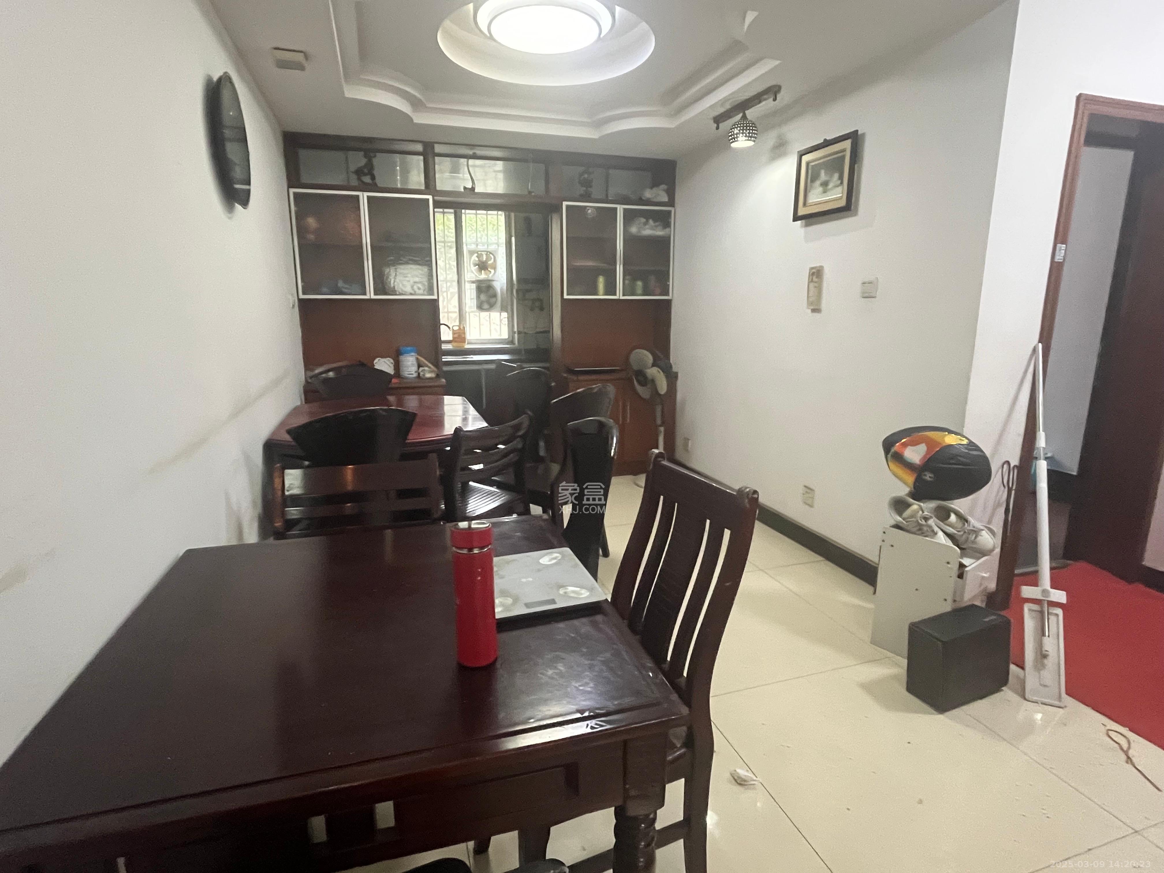 亨景楼(亨璟楼)(享景楼) 1室0厅0卫 2800.0元/月 亨景楼(亨璟楼)(享景楼) 1室0厅0卫 2800.0元/月室内图