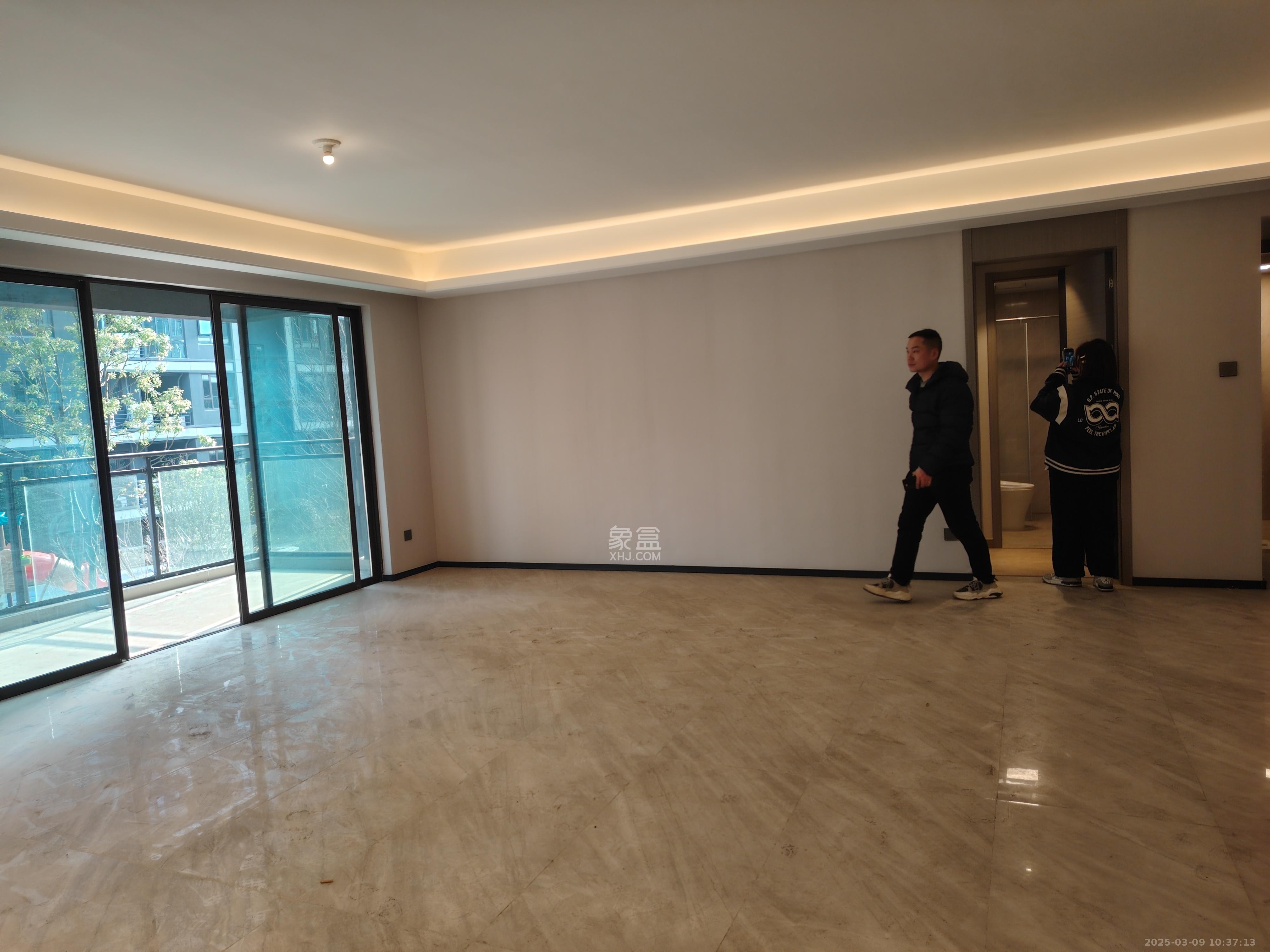 碧桂园阅山境 4室1厅2卫 3600.0元/月 碧桂园阅山境 4室1厅2卫 3600.0元/月室内图