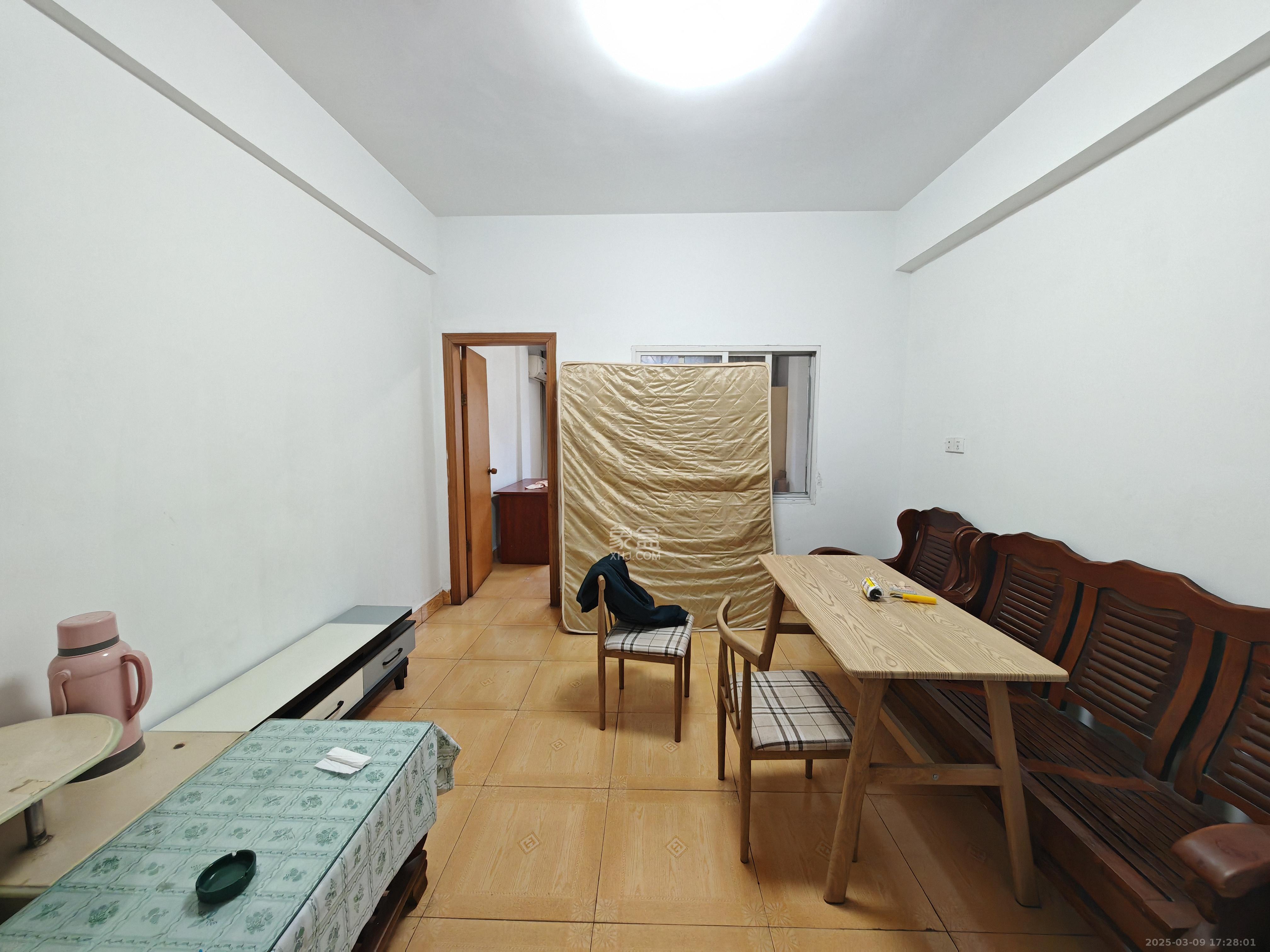 窑塘新村 1室1厅1卫 950.0元/月 窑塘新村 1室1厅1卫 950.0元/月室内图