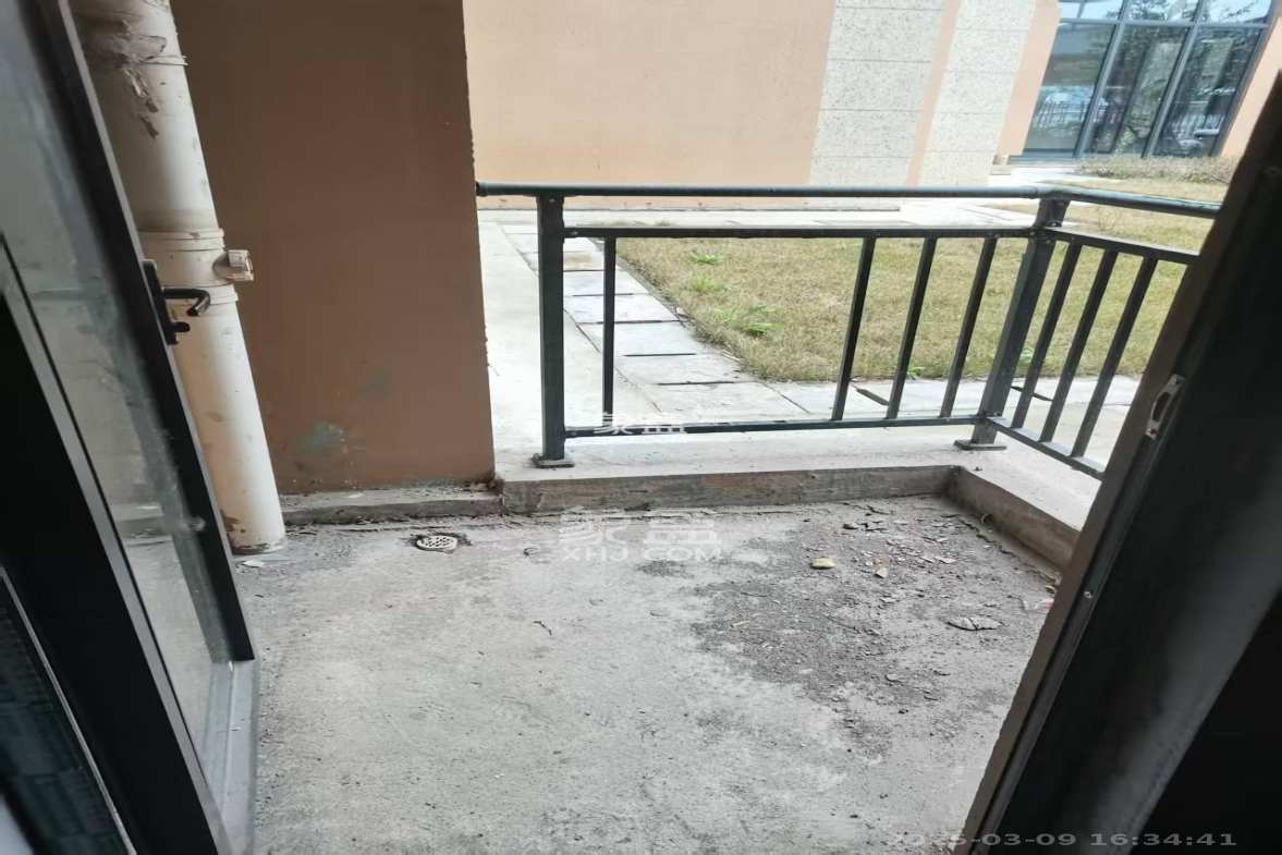 伊景园滨河苑 3室2厅2卫 900.0元/月 伊景园滨河苑 3室2厅2卫 900.0元/月室内图