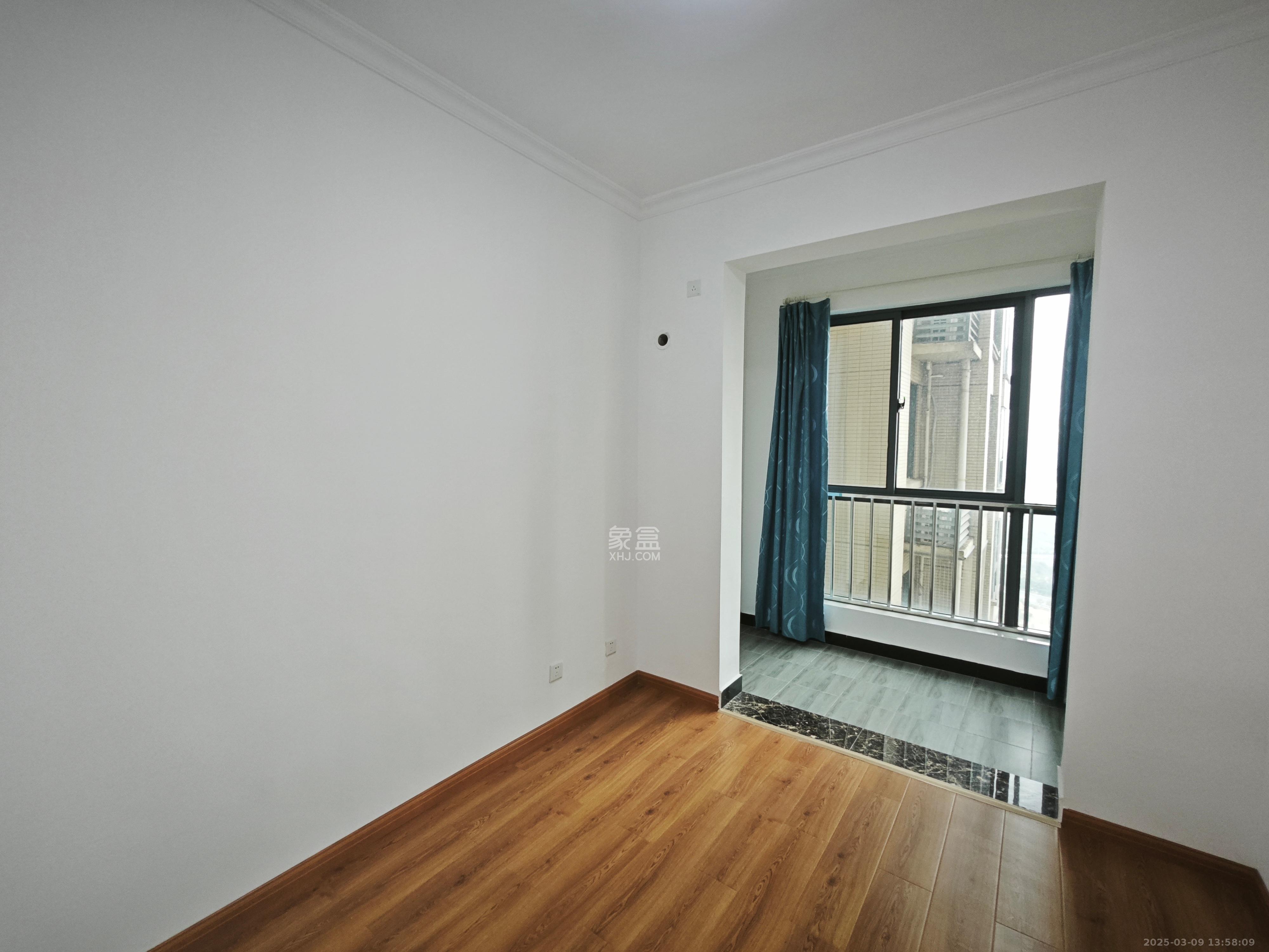 碧桂园南城首府(东宸林海) 4室2厅2卫 2300.0元/月 碧桂园南城首府(东宸林海) 4室2厅2卫 2300.0元/月室内图