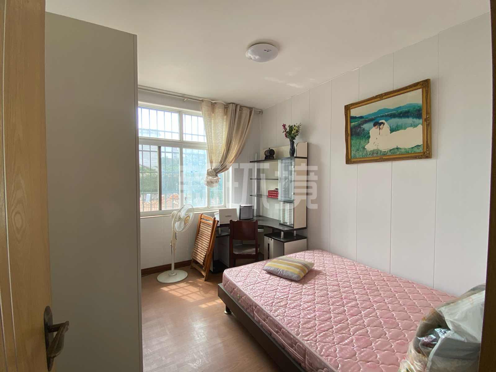 五金建材市场二期 3室2厅2卫 76.0万 五金建材市场二期 3室2厅2卫 76.0万客厅