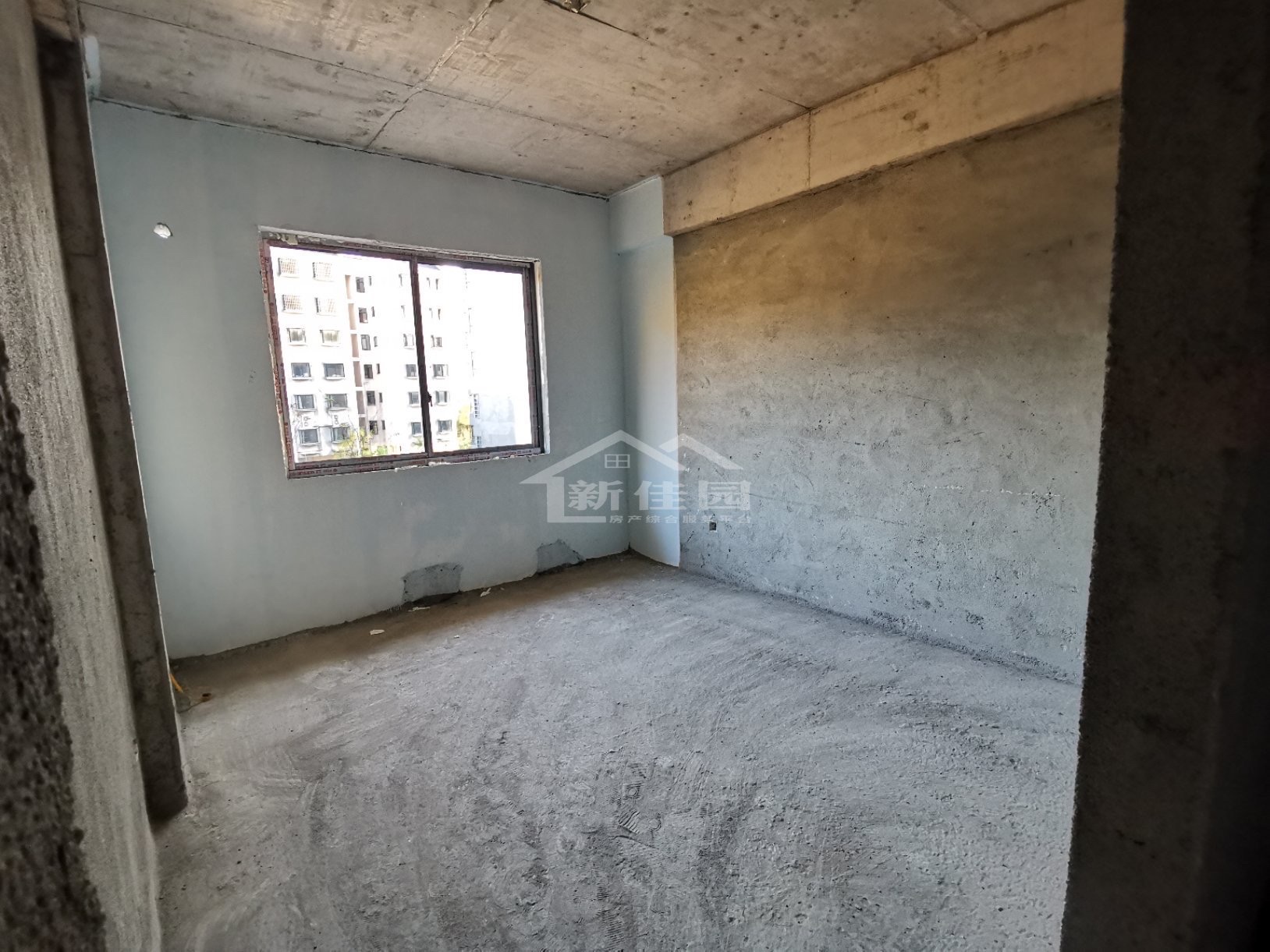 空港新城二期  3室2厅2卫    41.8万 空港新城二期  3室2厅2卫    41.8万卧室