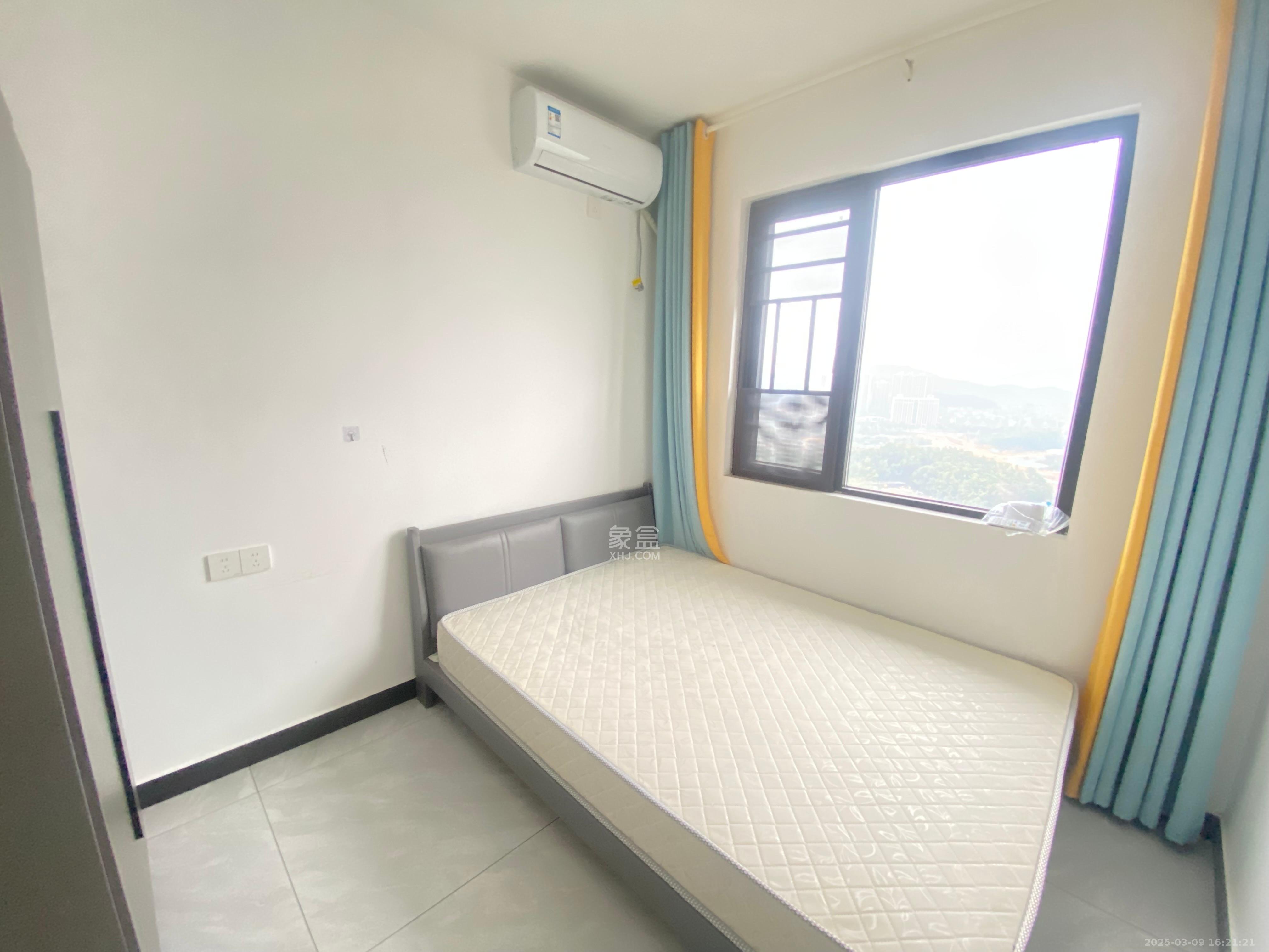 卓越青竹湖 4室2厅2卫 2200.0元/月 卓越青竹湖 4室2厅2卫 2200.0元/月室内图