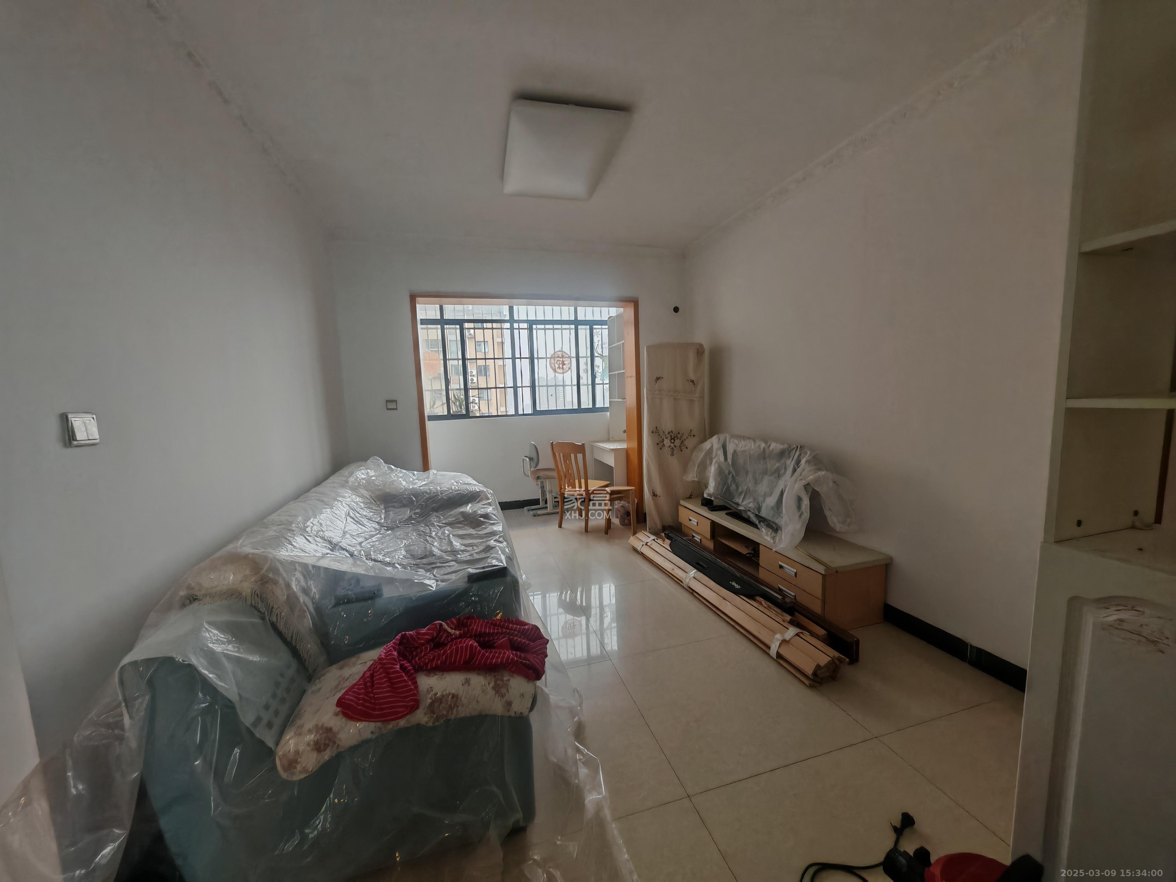 中國(guó)鐵建國(guó)際城一期  3室2廳1衛(wèi)   1500.00元/月
