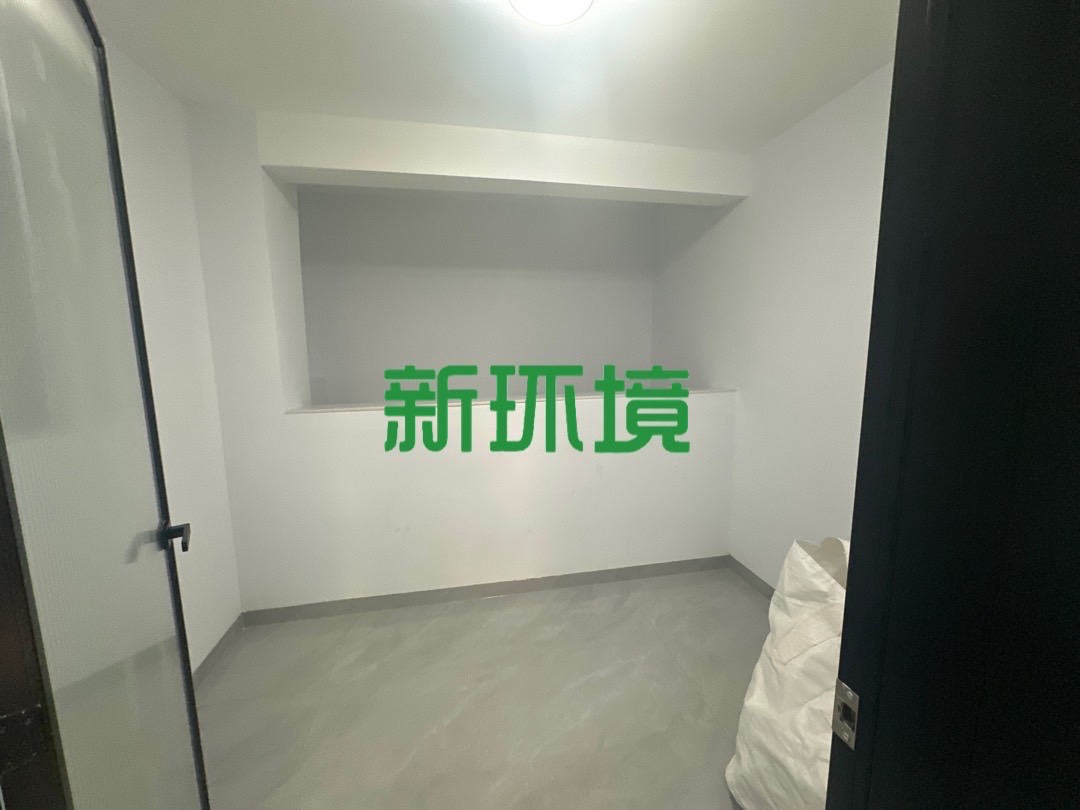 江与城  4室2厅2卫   138.00万卧室