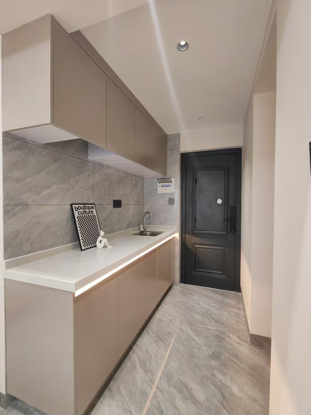 香港城 1室1厅1卫 43.0万 香港城 1室1厅1卫 43.0万客厅