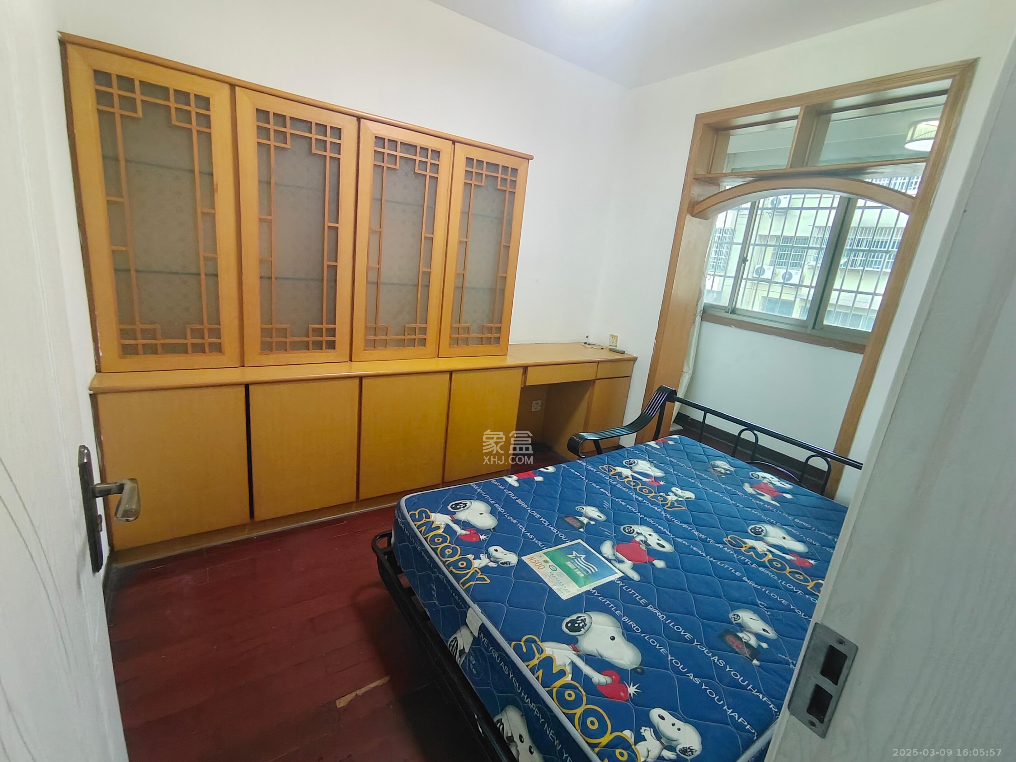 仁和家园  3室2厅1卫   1400.00元/月室内图