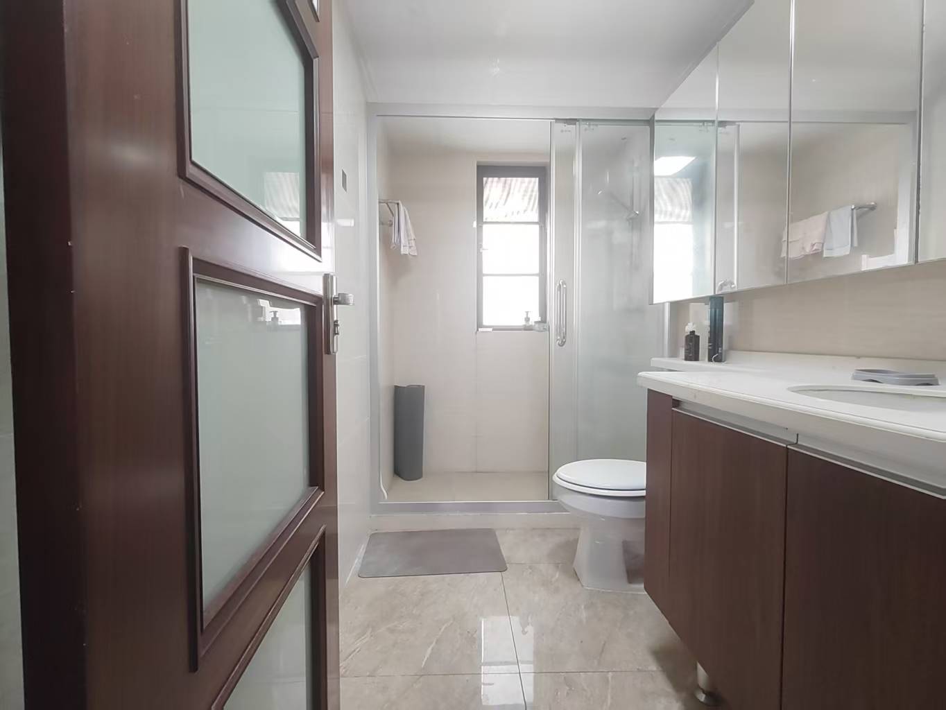 中海锦城 3室2厅2卫 220.0万 中海锦城 3室2厅2卫 220.0万室内图