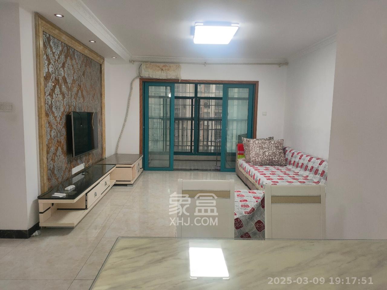 蝴蝶谷 3室2厅2卫 2200.0元/月 蝴蝶谷 3室2厅2卫 2200.0元/月室内图