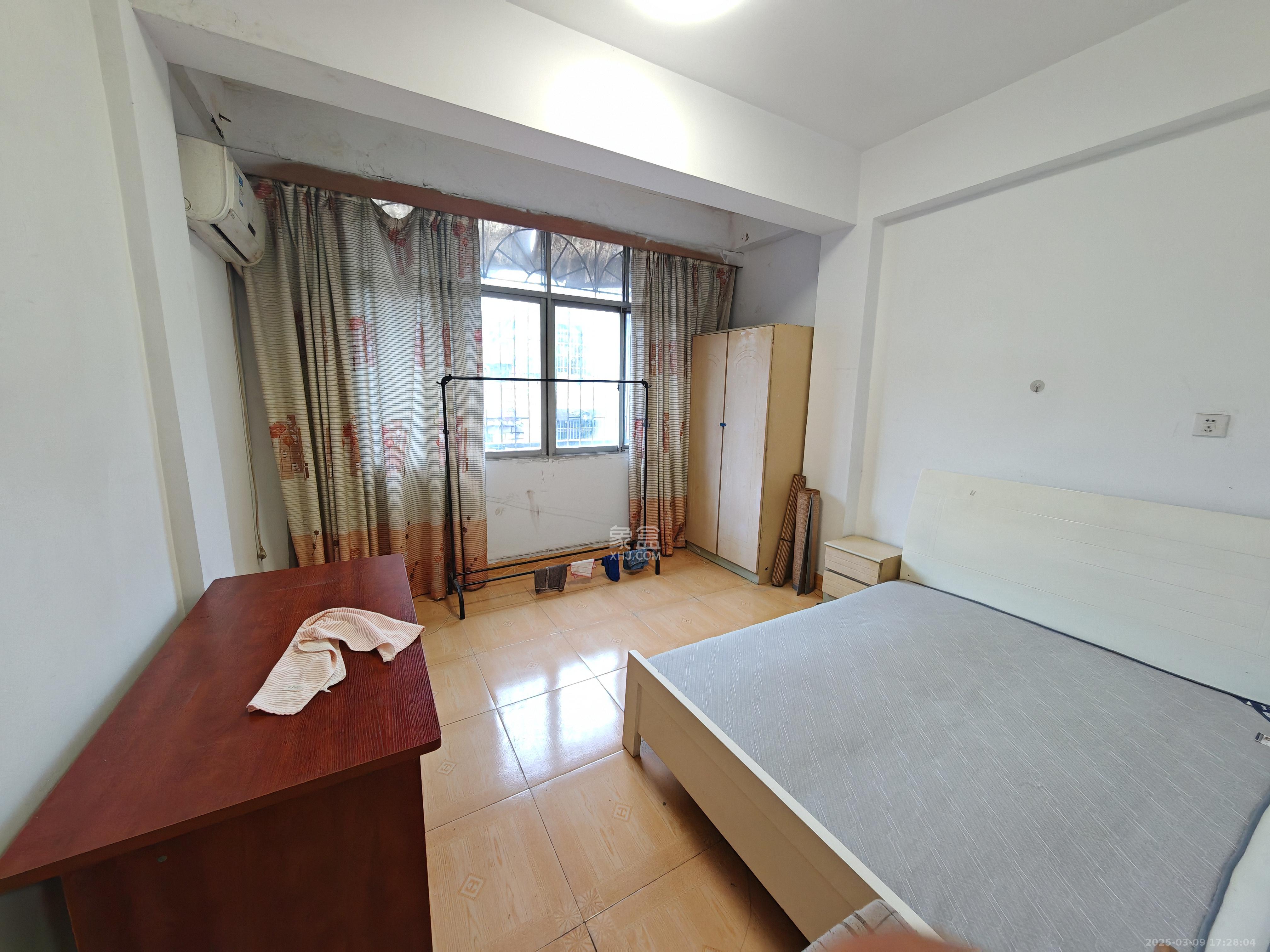 窑塘新村 1室1厅1卫 950.0元/月 窑塘新村 1室1厅1卫 950.0元/月室内图