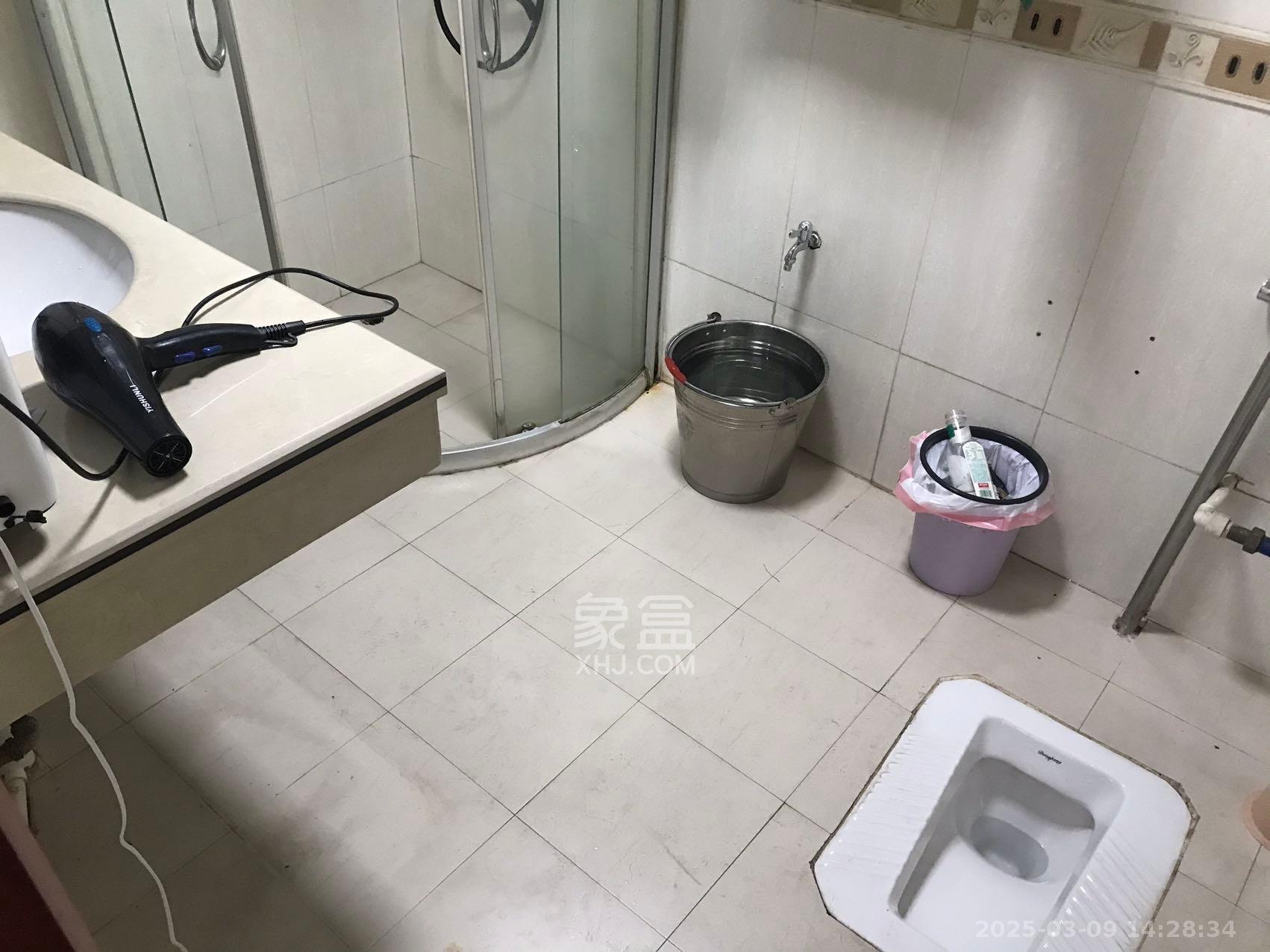 新世纪花苑  3室2厅2卫   4600.00元/月室内图