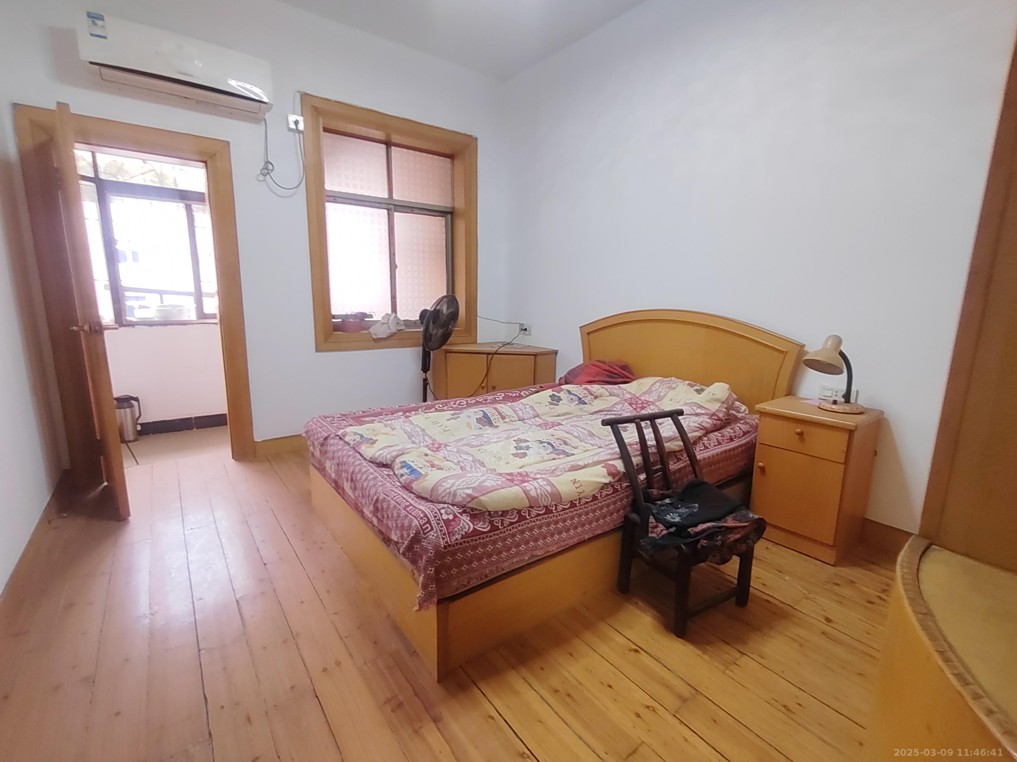 何家坳 3室1厅1卫 1200.0元/月 何家坳 3室1厅1卫 1200.0元/月室内图