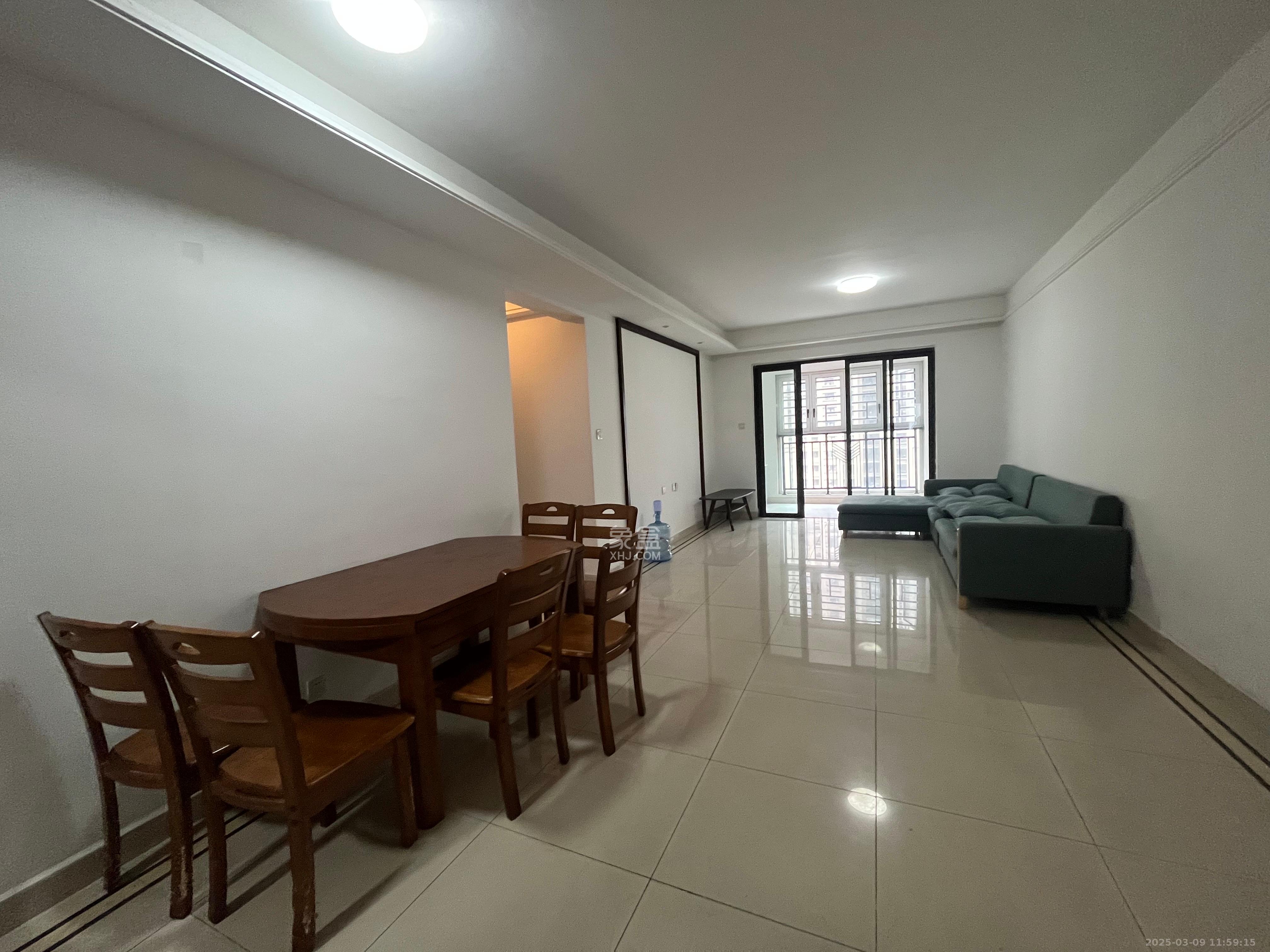 中海国际三期  3室2厅1卫    2200.0元/月 中海国际三期  3室2厅1卫    2200.0元/月室内图