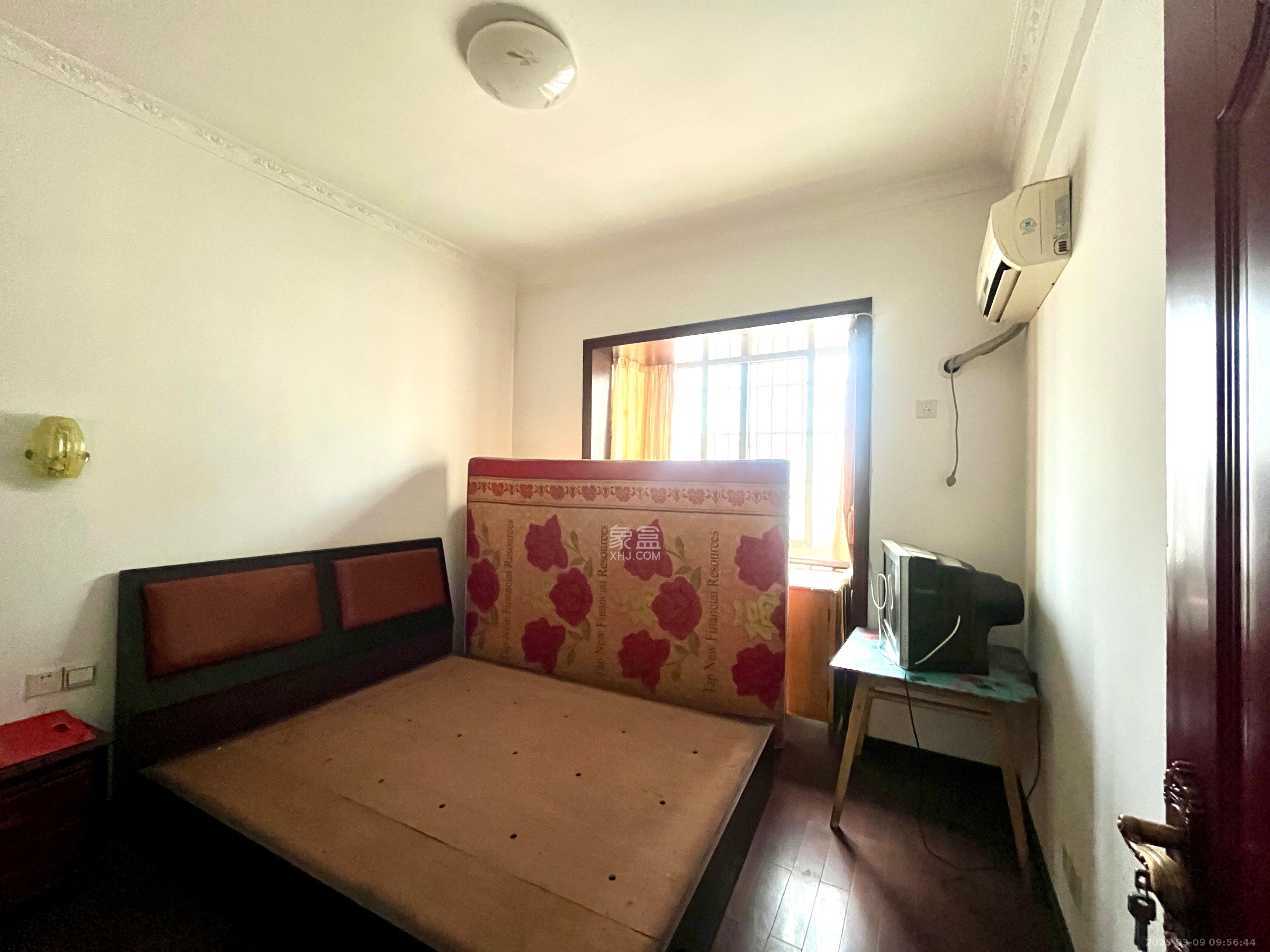 圣力华苑 3室2厅2卫 1300.0元/月 圣力华苑 3室2厅2卫 1300.0元/月室内图