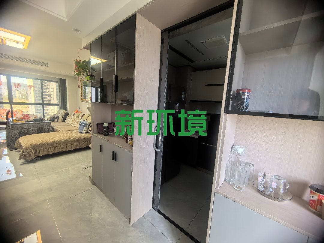 宁邦广场  4室2厅2卫   72.00万客厅
