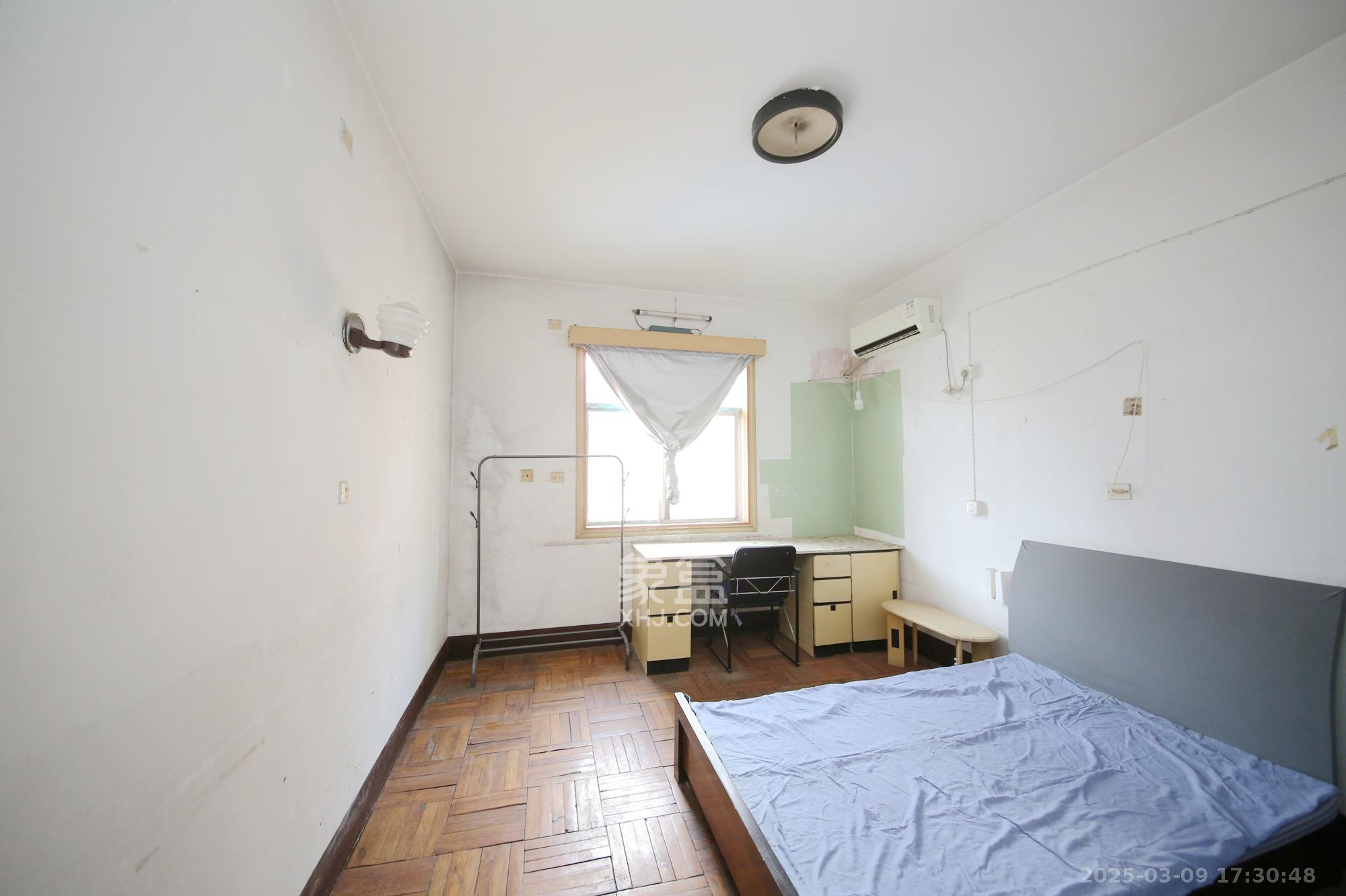 湖商住宅楼  3室2厅1卫   1500.00元/月室内图