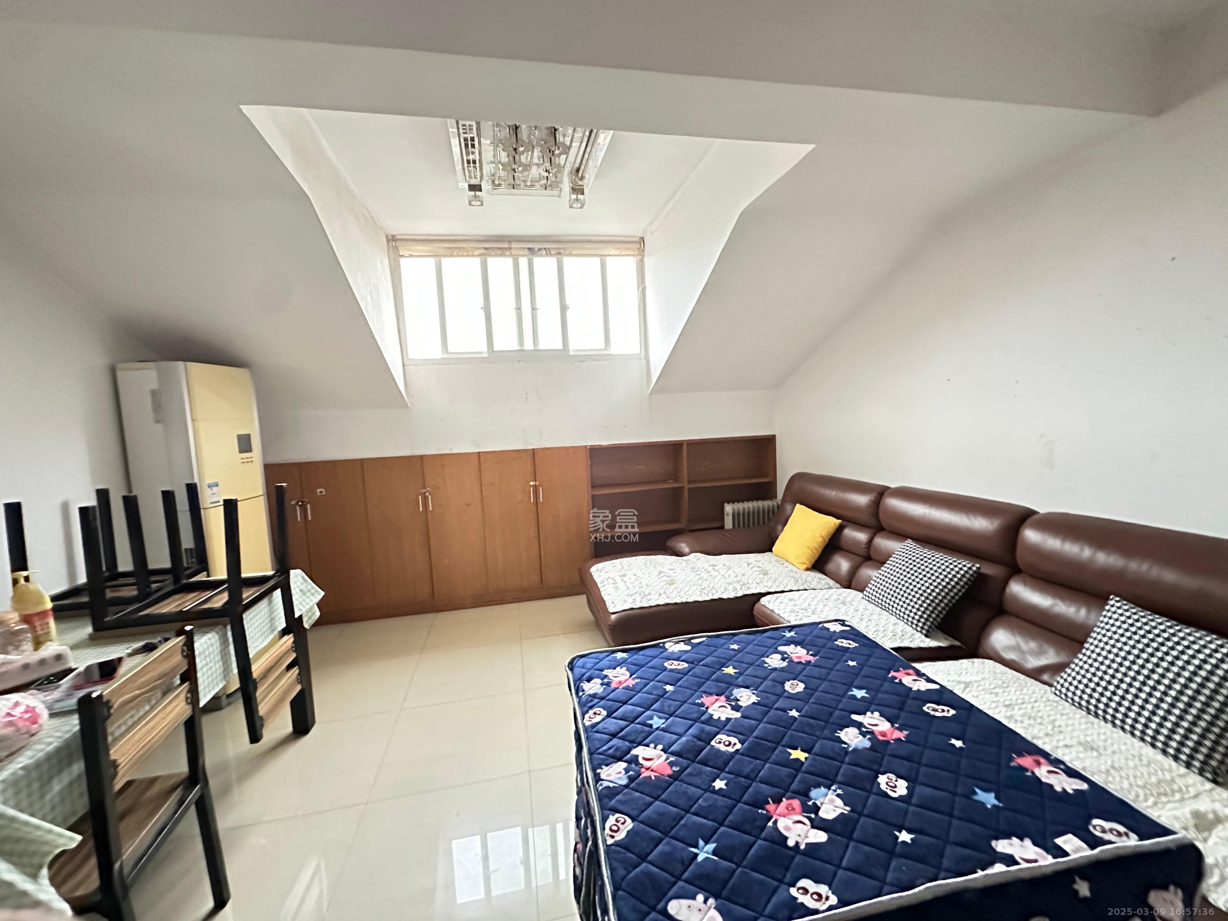 鄱阳小区 2室2厅1卫 1000.0元/月 鄱阳小区 2室2厅1卫 1000.0元/月室内图