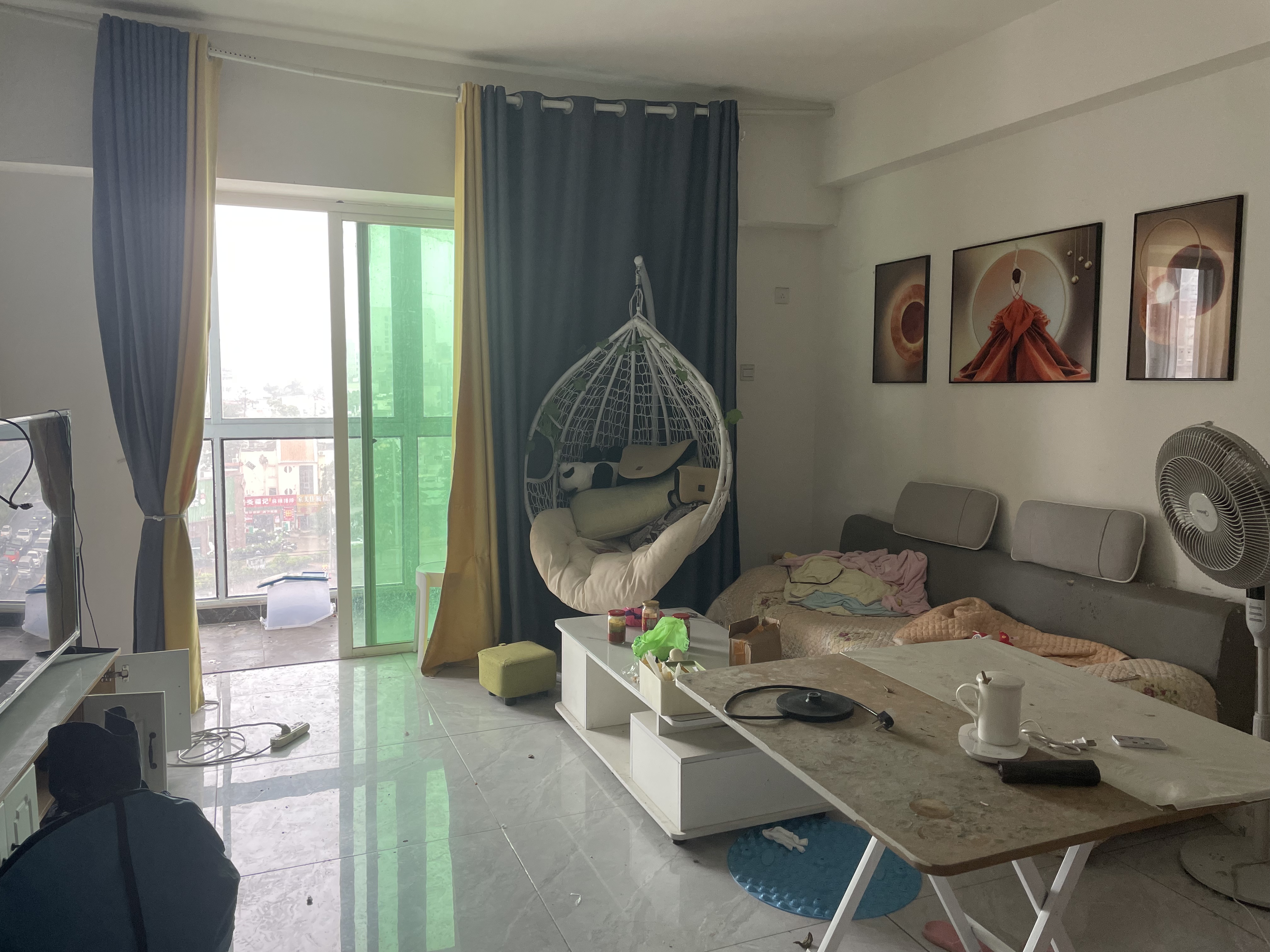 嘉汇广场 2室2厅1卫 1800.0元/月 嘉汇广场 2室2厅1卫 1800.0元/月室内图