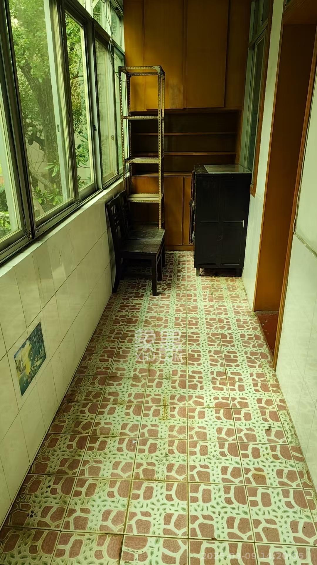 三湘小区 3室1厅1卫 1200.0元/月 三湘小区 3室1厅1卫 1200.0元/月室内图