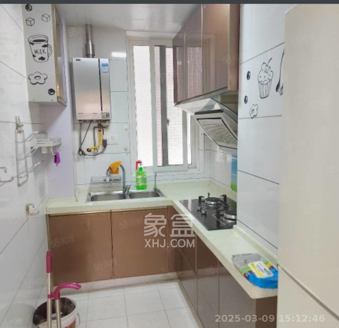 时代星城  2室2厅1卫   1600.00元/月室内图