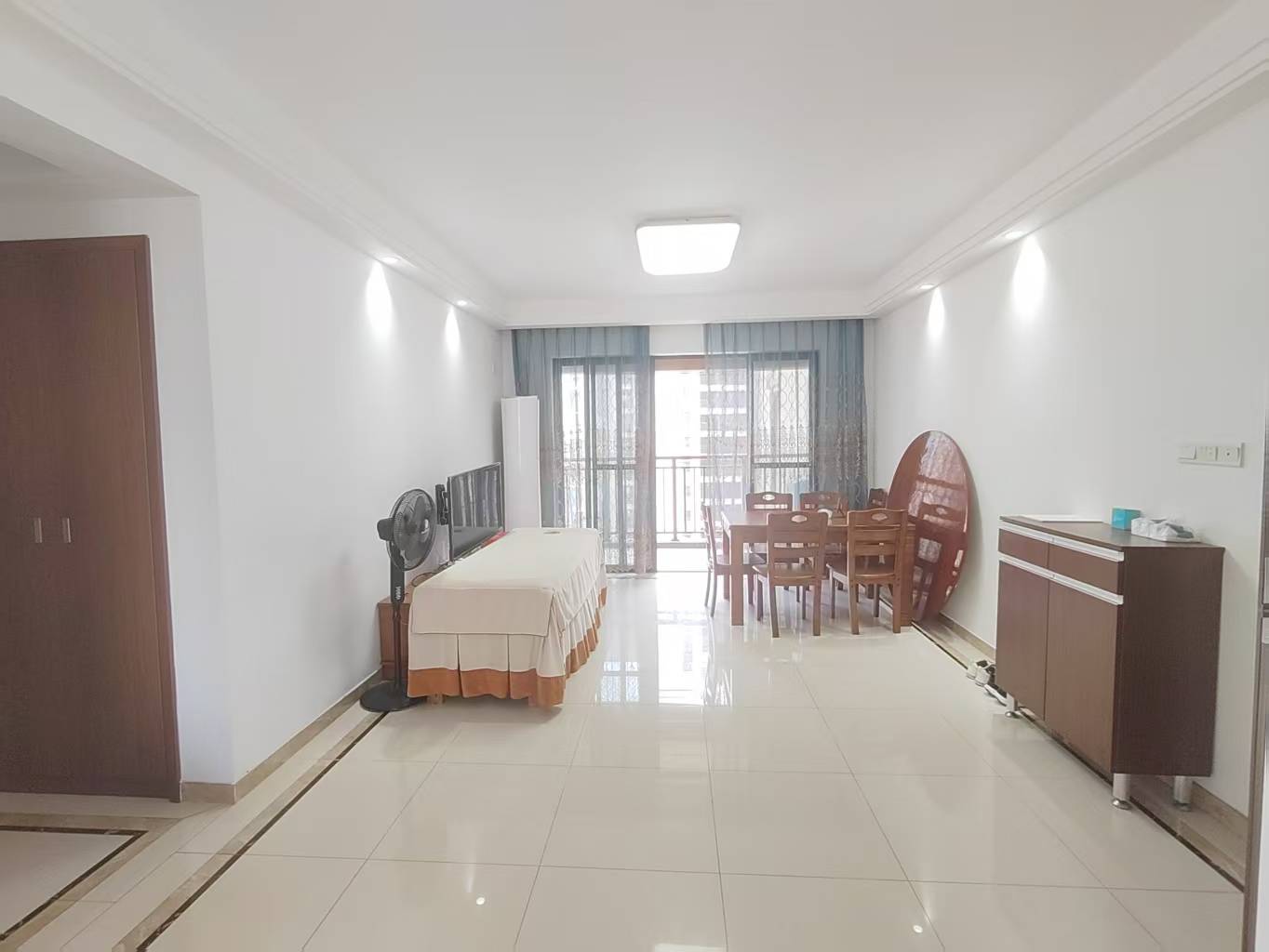 中海锦城 3室2厅2卫 220.0万 中海锦城 3室2厅2卫 220.0万户型图