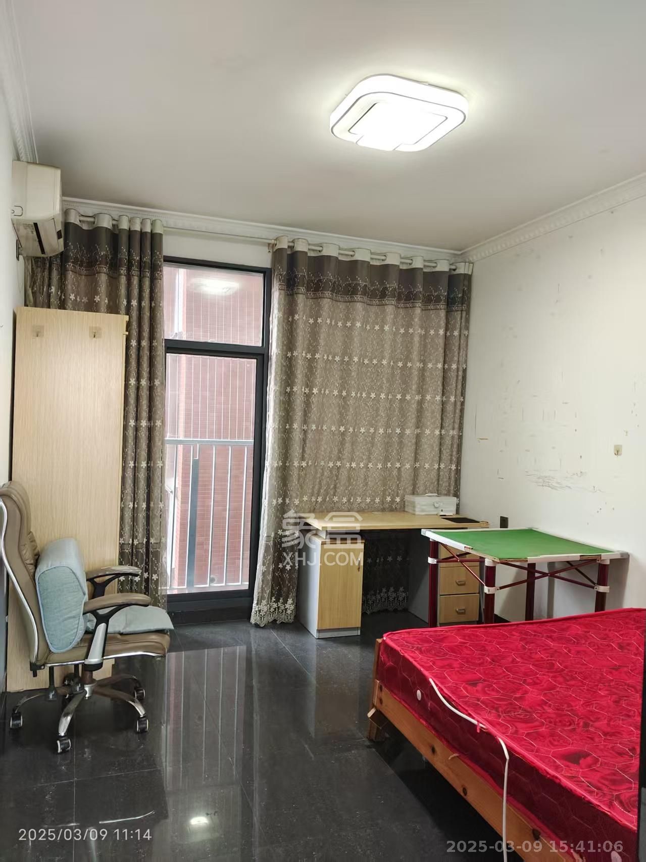 华润凤凰城二期  5室2厅2卫    3500.0元/月 华润凤凰城二期  5室2厅2卫    3500.0元/月小区图