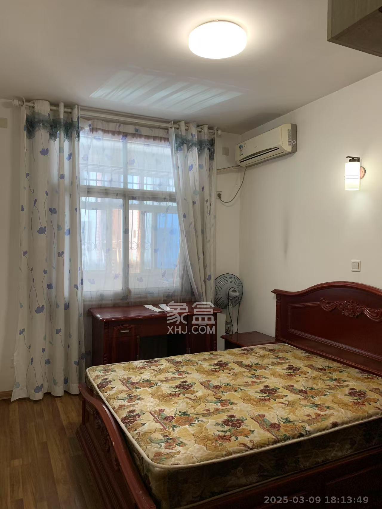 省建材院宿舍  3室1厅1卫    2600.0元/月 省建材院宿舍  3室1厅1卫    2600.0元/月室内图