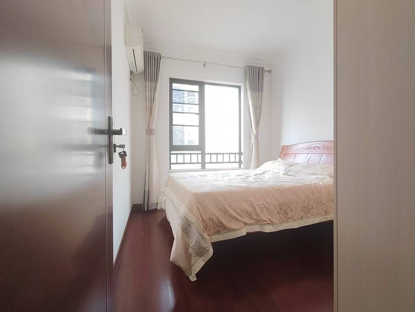 中海锦城 3室2厅2卫 220.0万 中海锦城 3室2厅2卫 220.0万室内图