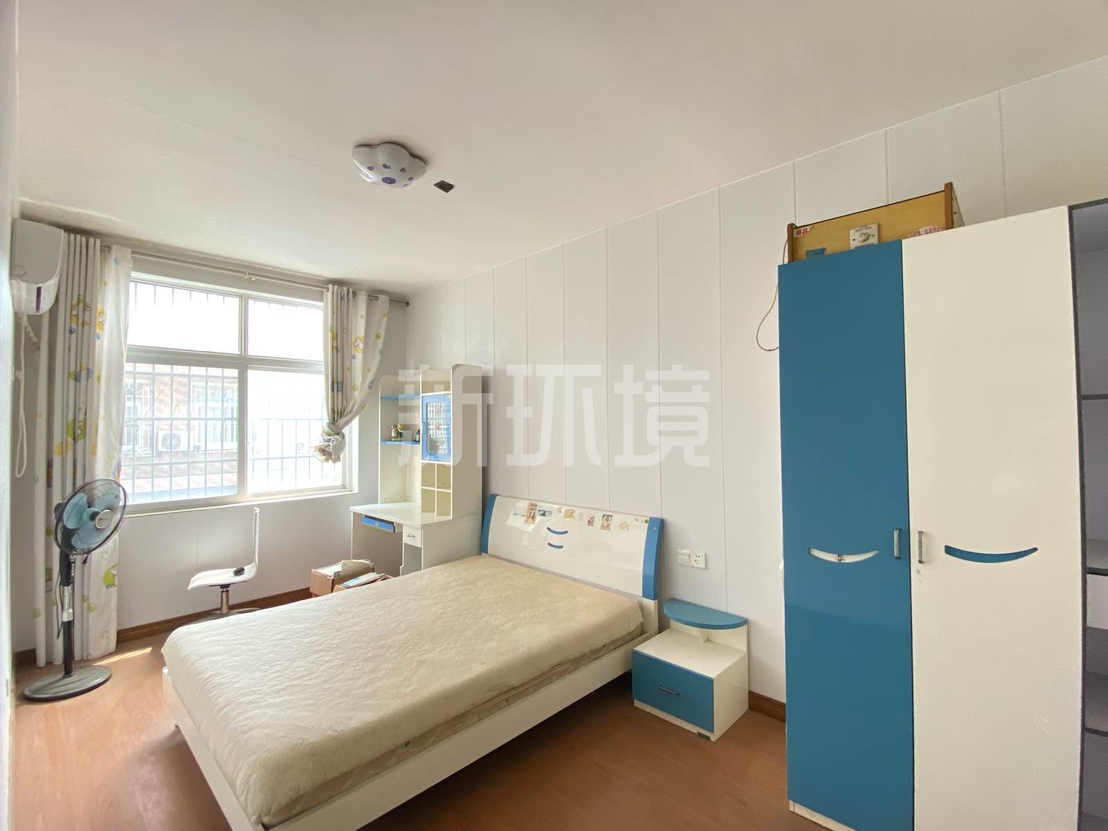 五金建材市场二期 3室2厅2卫 76.0万 五金建材市场二期 3室2厅2卫 76.0万客厅