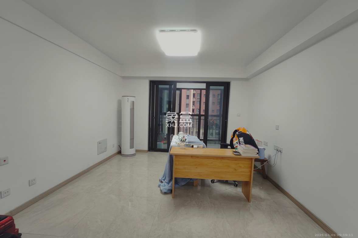 新城国际花都 3室2厅1卫 1800.0元/月 新城国际花都 3室2厅1卫 1800.0元/月室内图