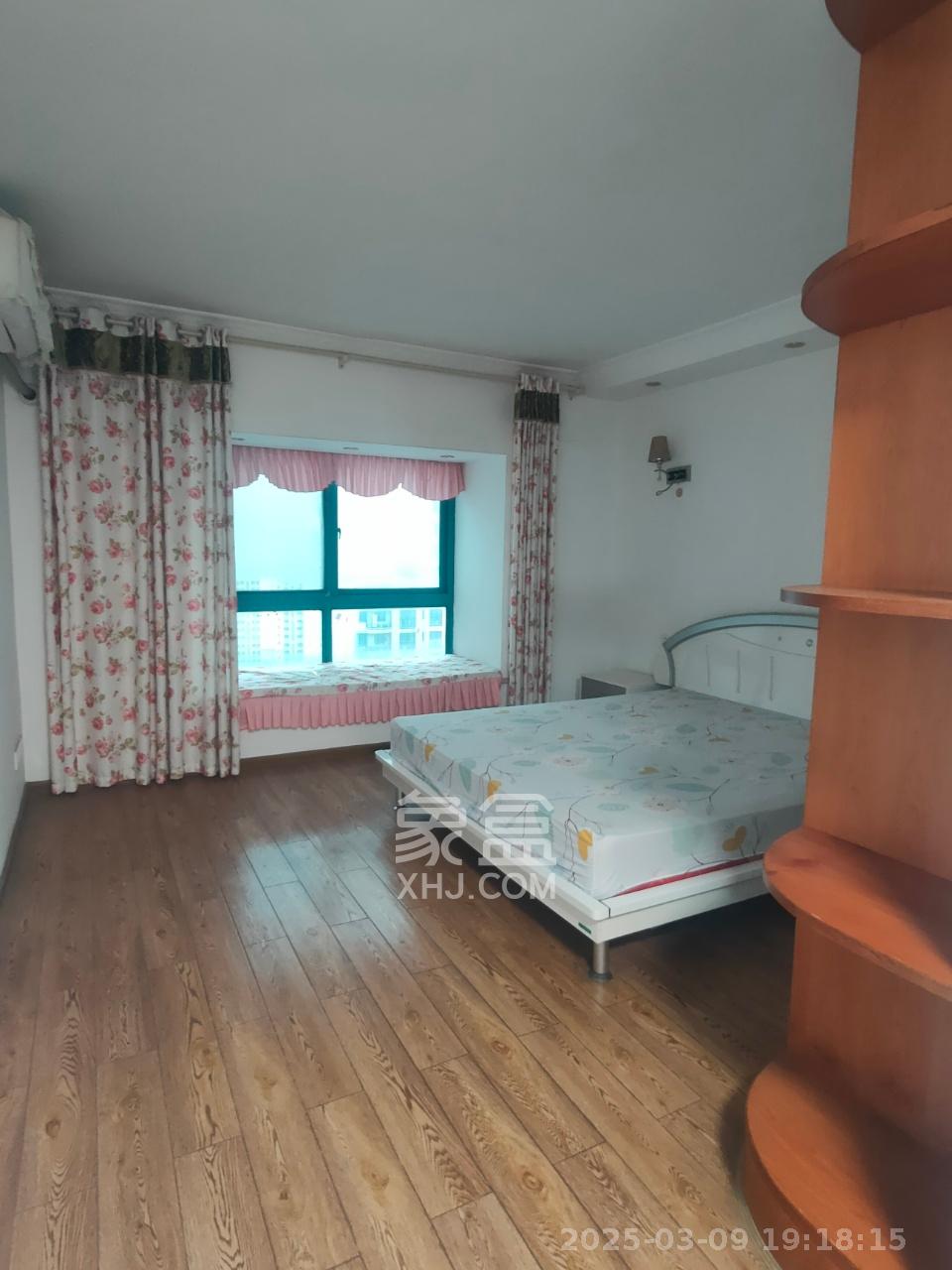 蝴蝶谷 3室2厅2卫 2200.0元/月 蝴蝶谷 3室2厅2卫 2200.0元/月室内图