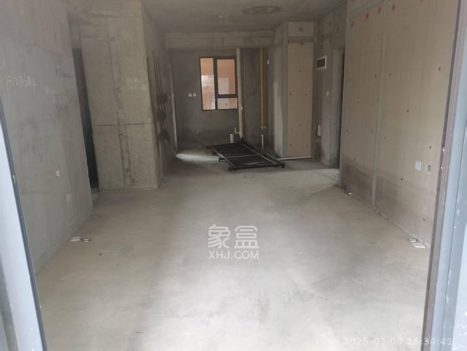 伊景园滨河苑 3室2厅2卫 900.0元/月 伊景园滨河苑 3室2厅2卫 900.0元/月室内图