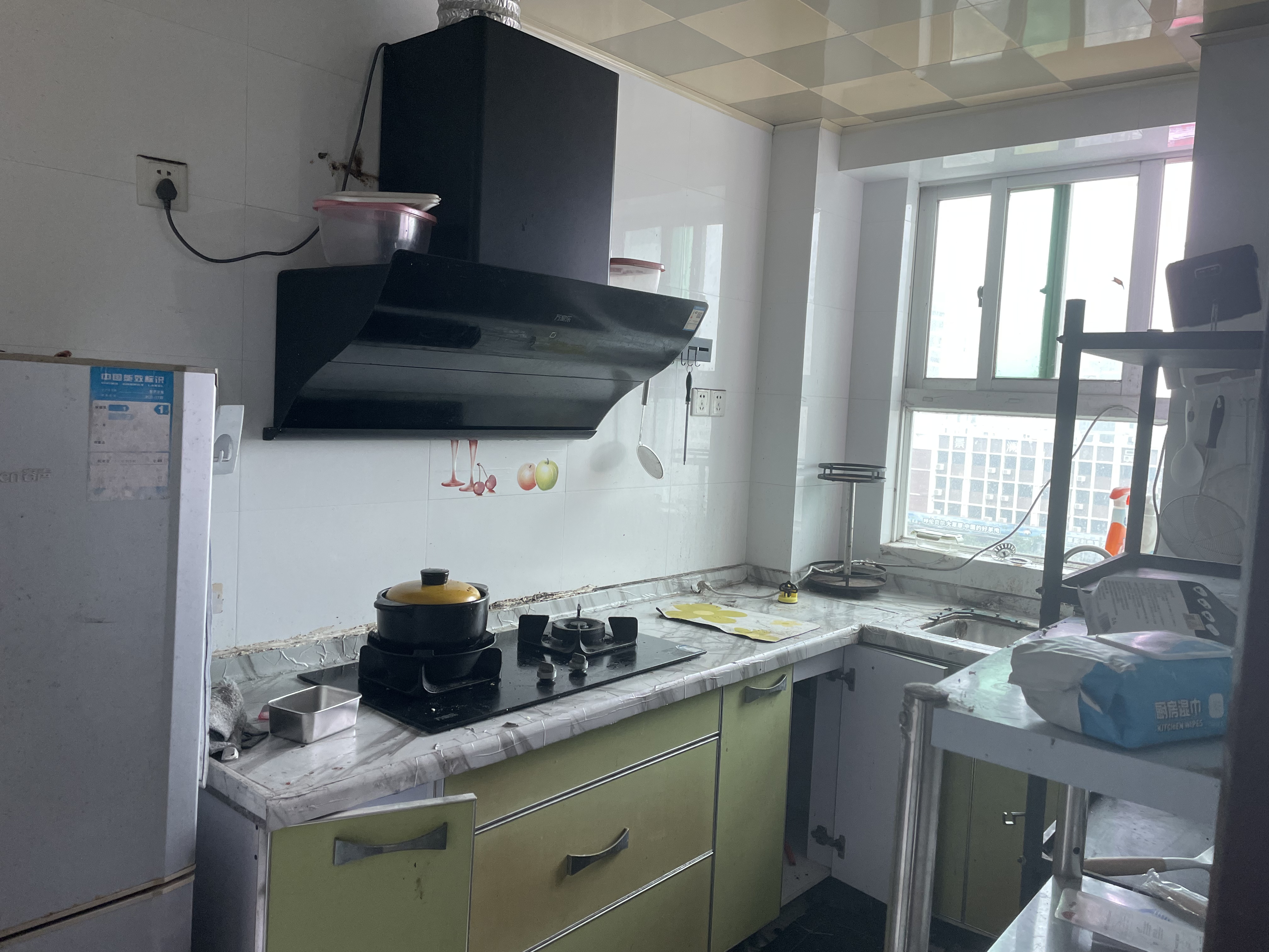 嘉汇广场 2室2厅1卫 1800.0元/月 嘉汇广场 2室2厅1卫 1800.0元/月室内图