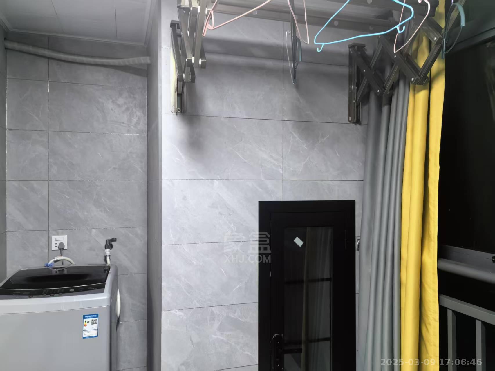 流金岁月-华晨国际 1室1厅1卫 1700.0元/月 流金岁月-华晨国际 1室1厅1卫 1700.0元/月室内图