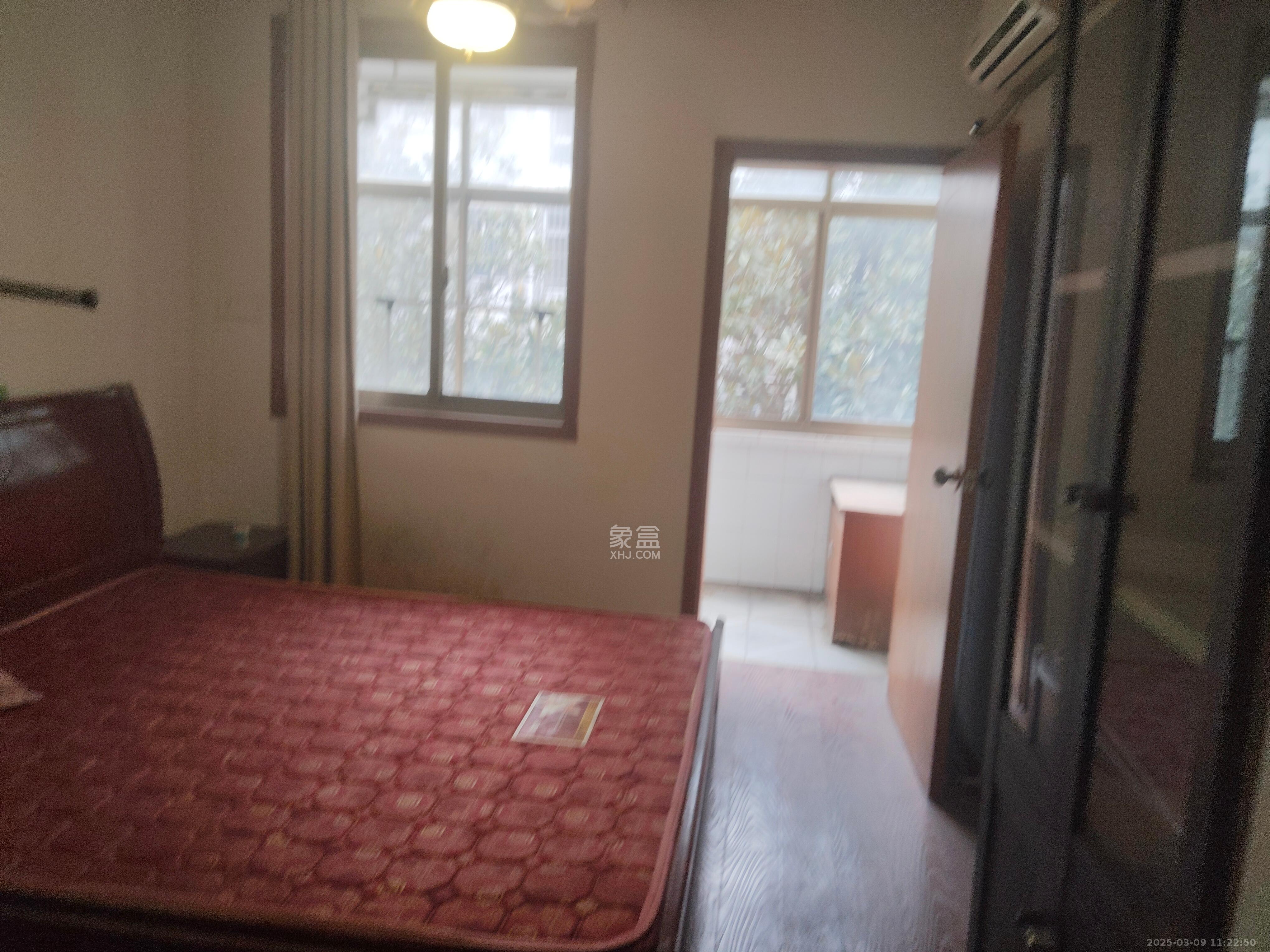 中南石油局宿舍 3室1厅1卫 2300.0元/月 中南石油局宿舍 3室1厅1卫 2300.0元/月室内图