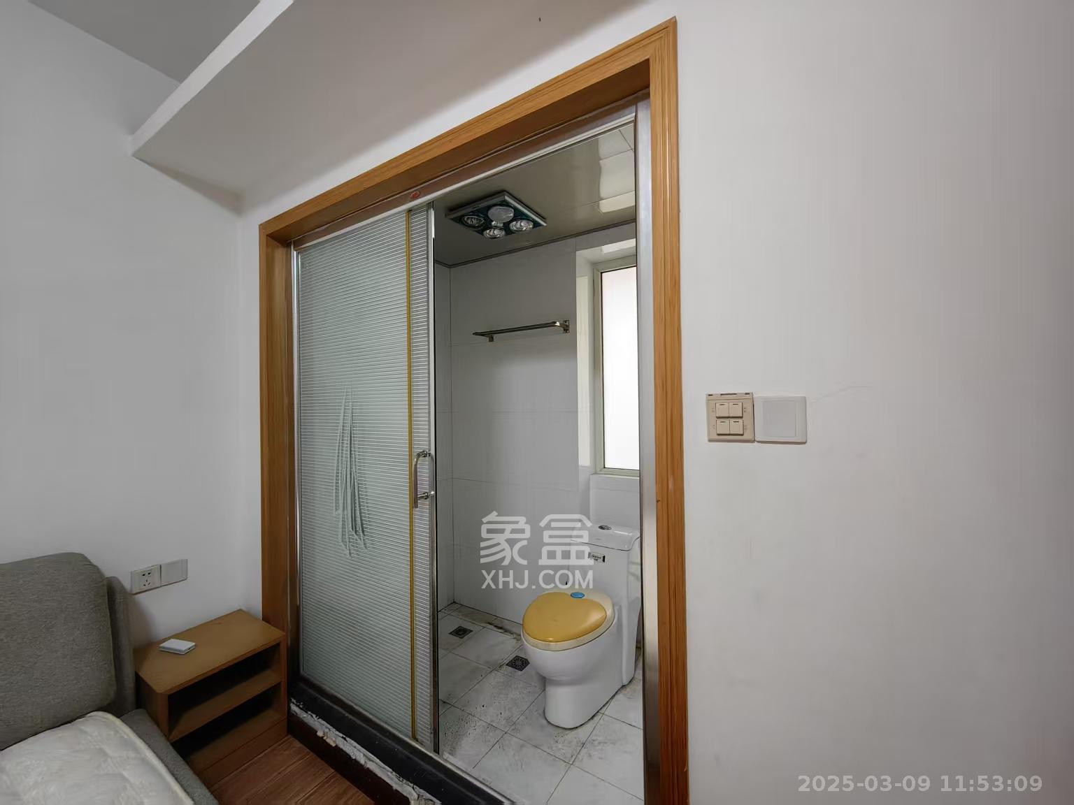 金碧文华 3室2厅2卫 2100.0元/月 金碧文华 3室2厅2卫 2100.0元/月室内图