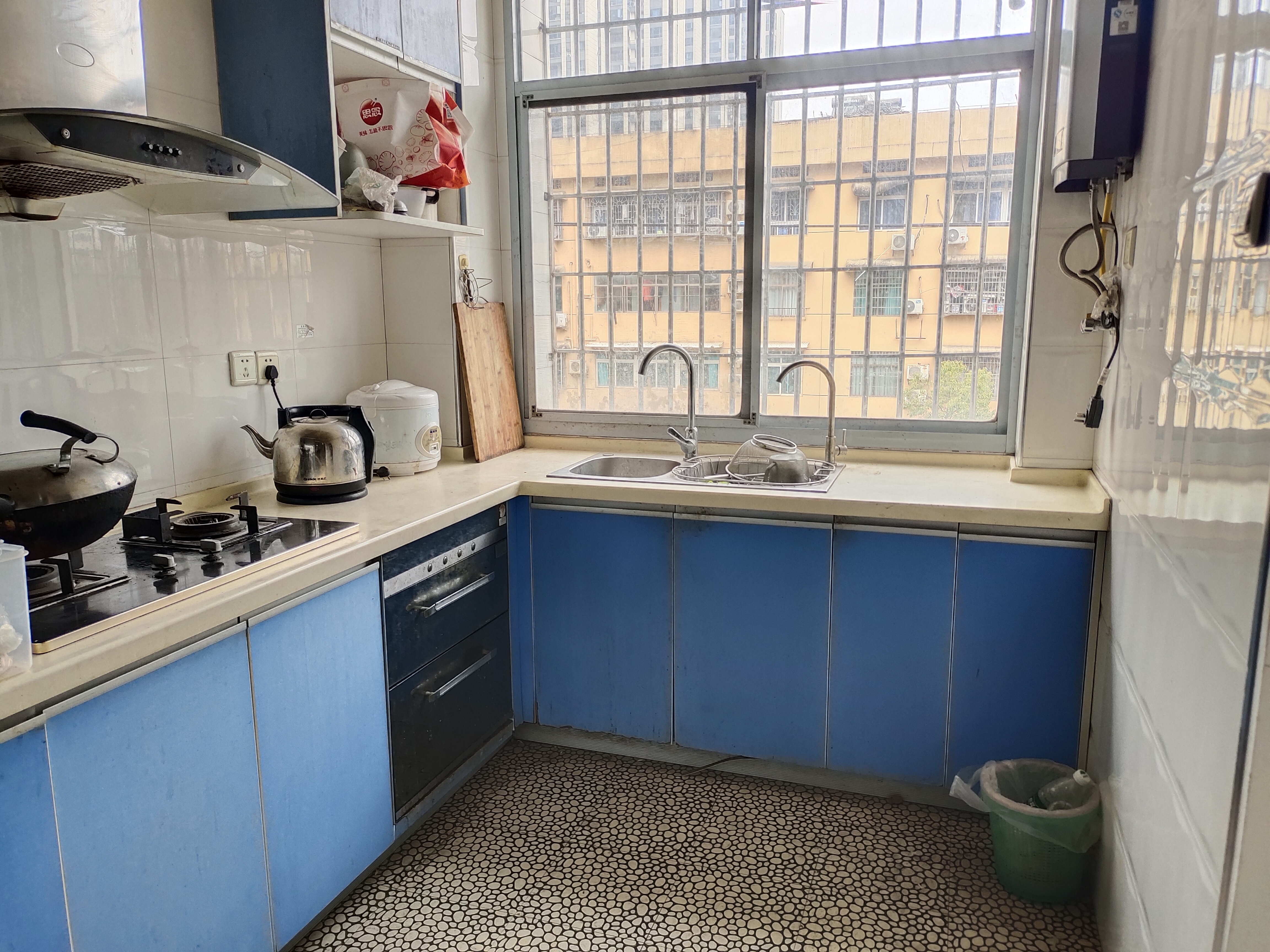 三星龙园 3室2厅2卫 67.0万 三星龙园 3室2厅2卫 67.0万厨房