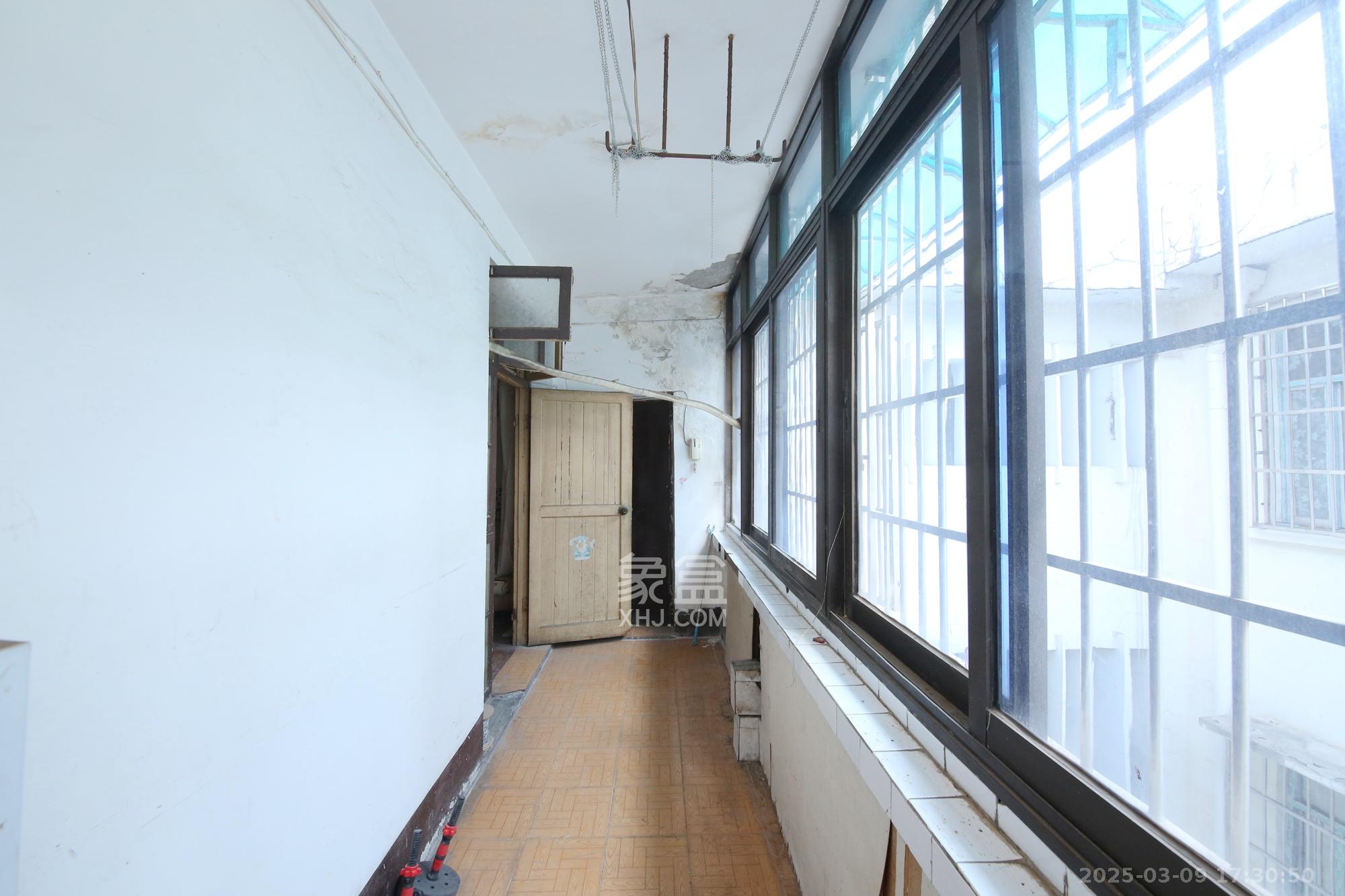 湖商住宅楼  3室2厅1卫   1500.00元/月室内图