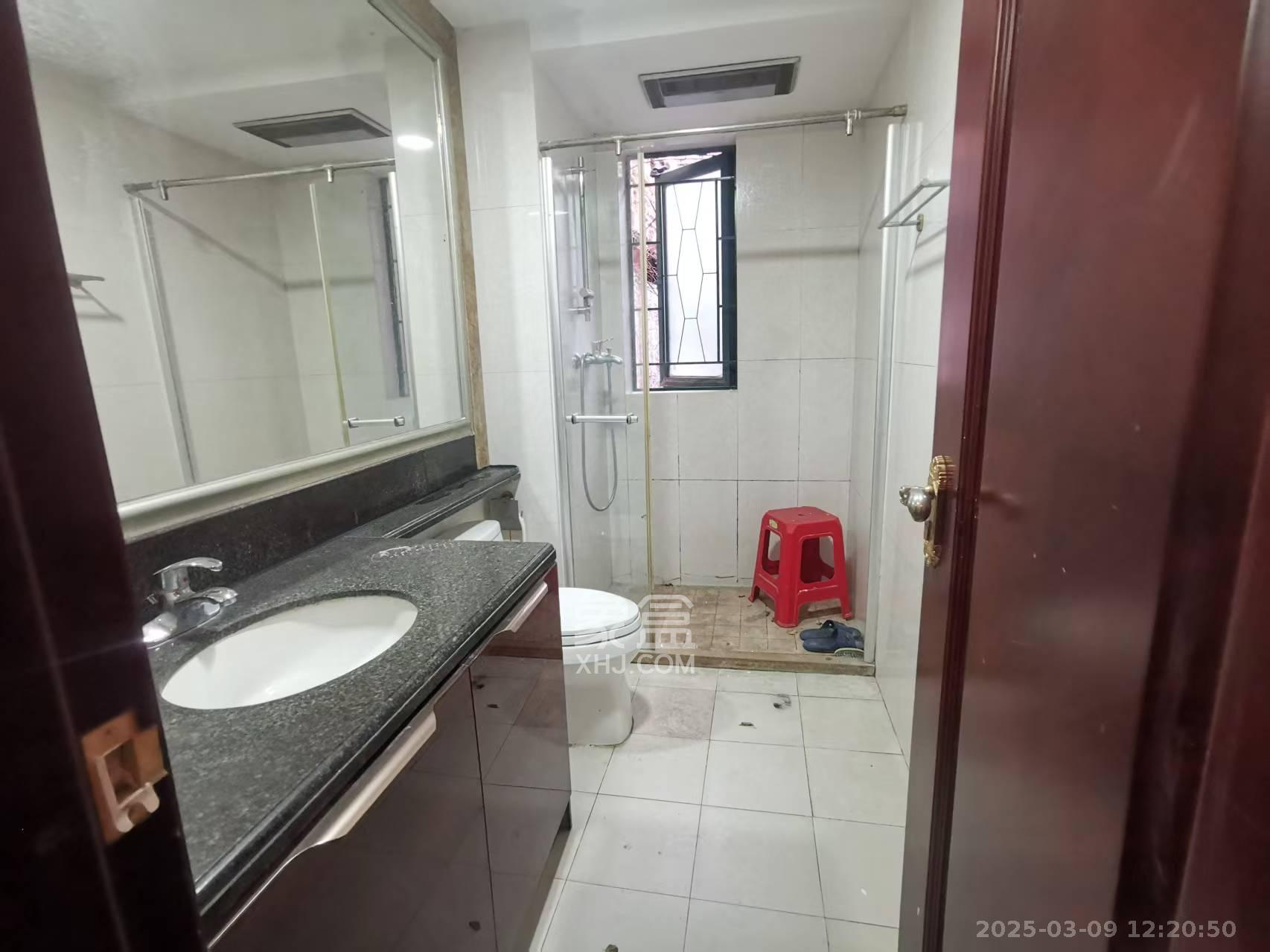 恒大绿洲 3室1厅1卫 2800.0元/月 恒大绿洲 3室1厅1卫 2800.0元/月室内图