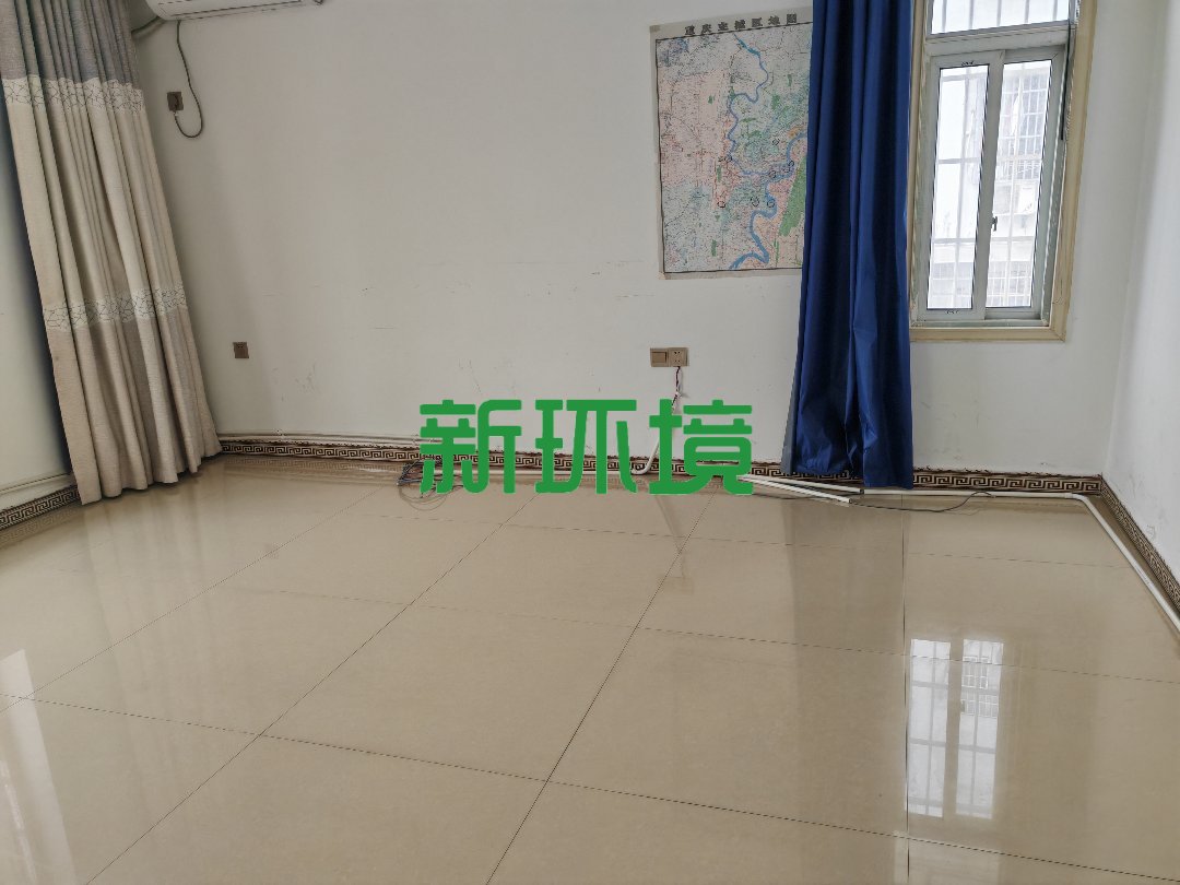 龙城街  3室2厅1卫   61.80万客厅
