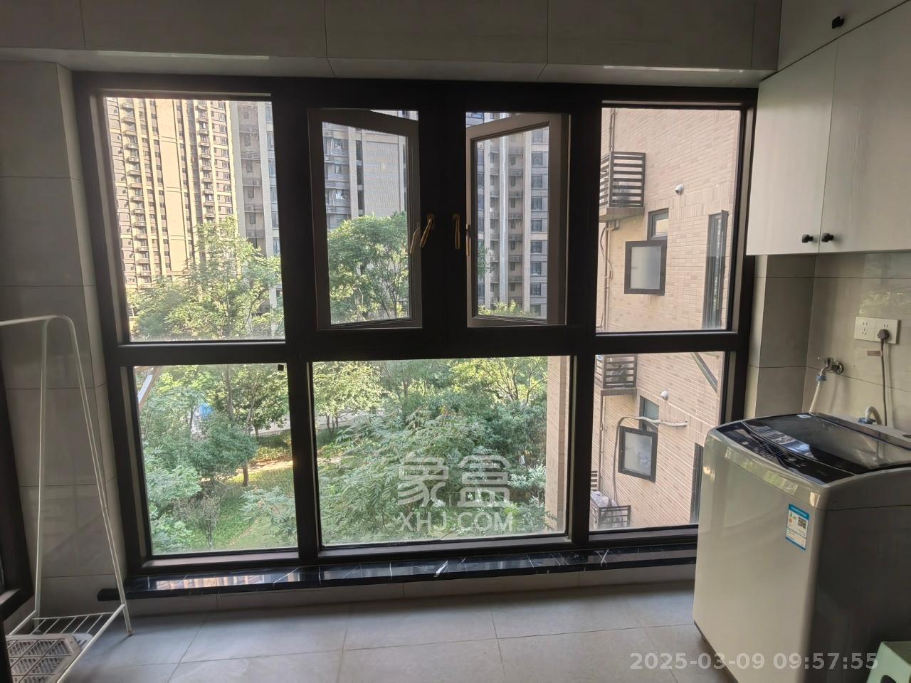 时代倾城三期 3室2厅2卫 2300.0元/月 时代倾城三期 3室2厅2卫 2300.0元/月室内图