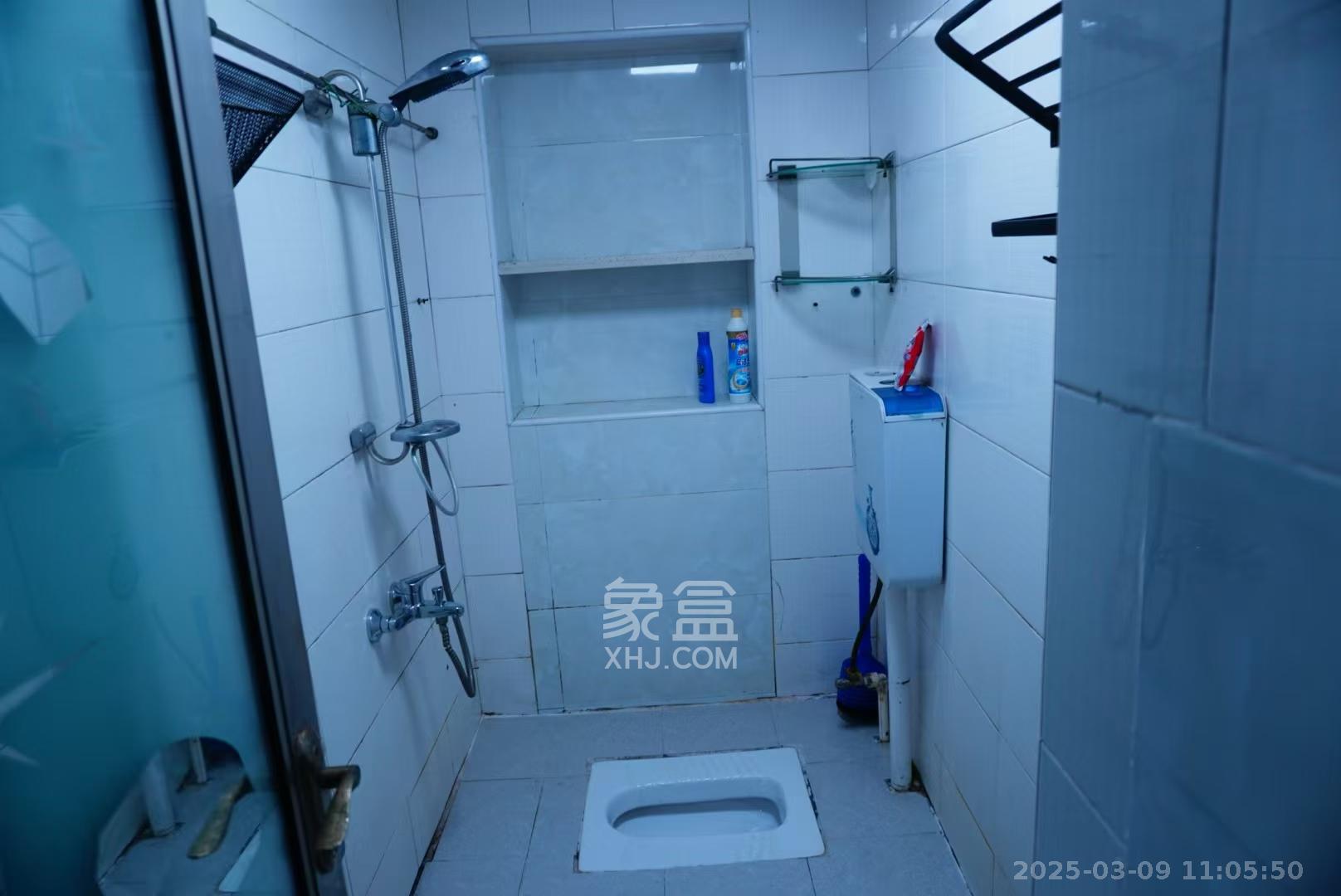 省卫生厅机关大院 3室2厅1卫 2700.0元/月 省卫生厅机关大院 3室2厅1卫 2700.0元/月室内图