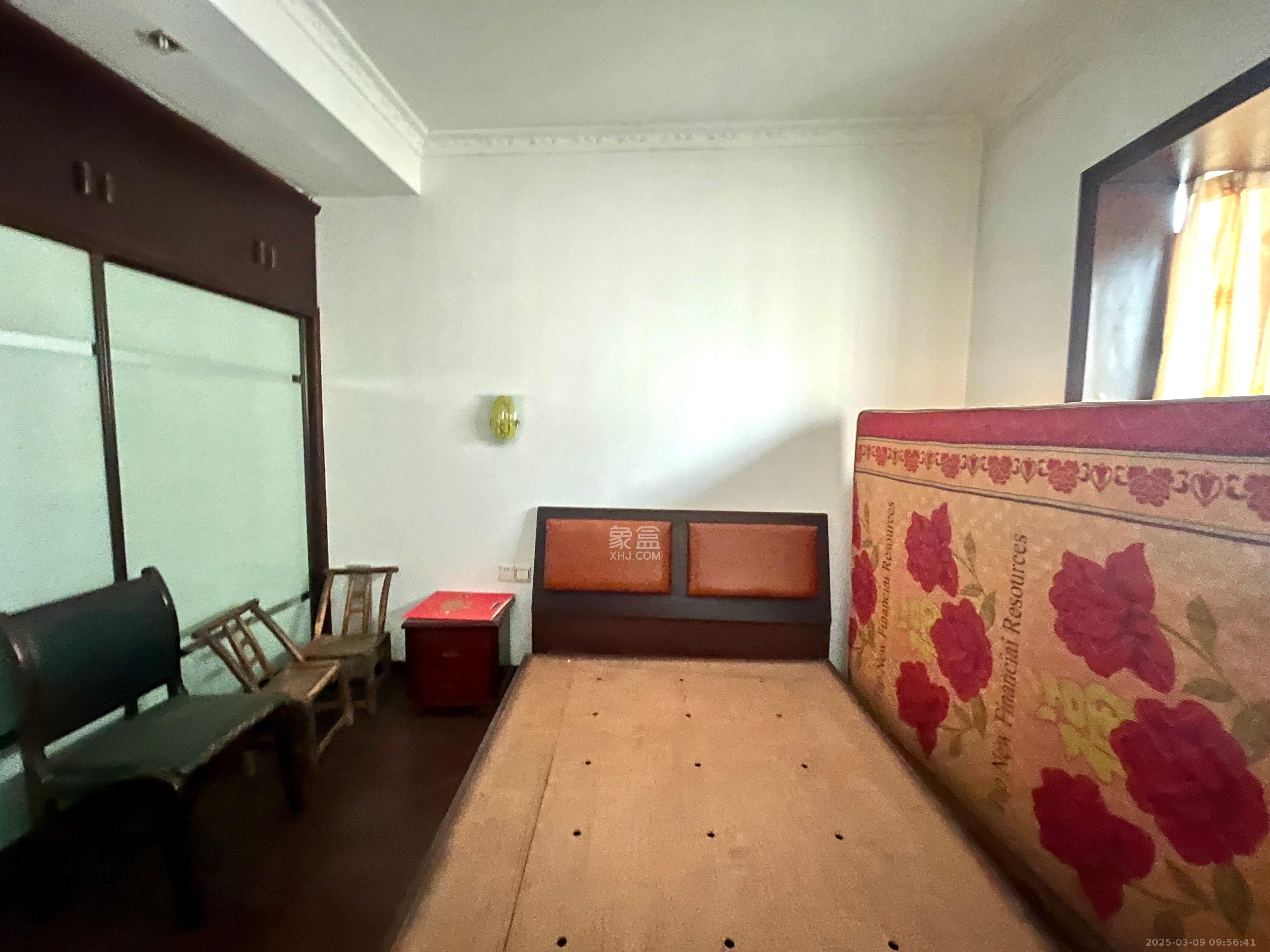 圣力华苑 3室2厅2卫 1300.0元/月 圣力华苑 3室2厅2卫 1300.0元/月室内图